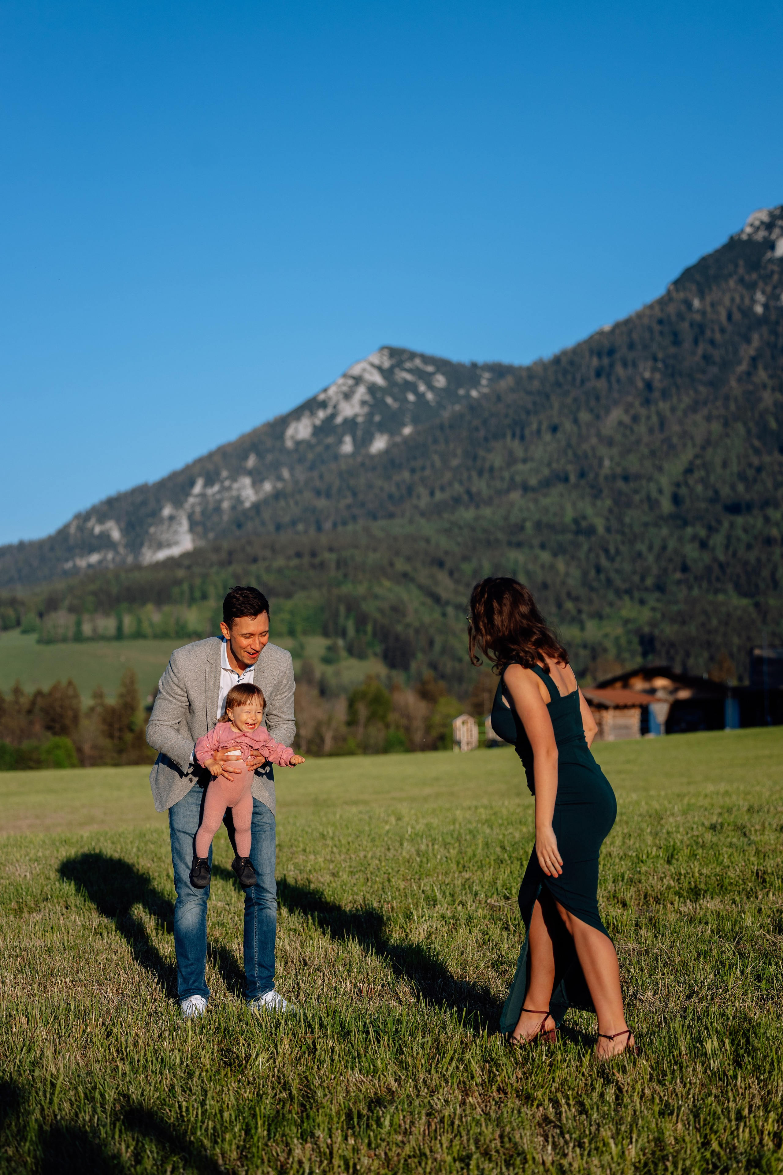 In der Nähe der Berge (bei Ruhpolding). Hochzeitsfotograf München Taufe Familienfotograf Tanja Mauke