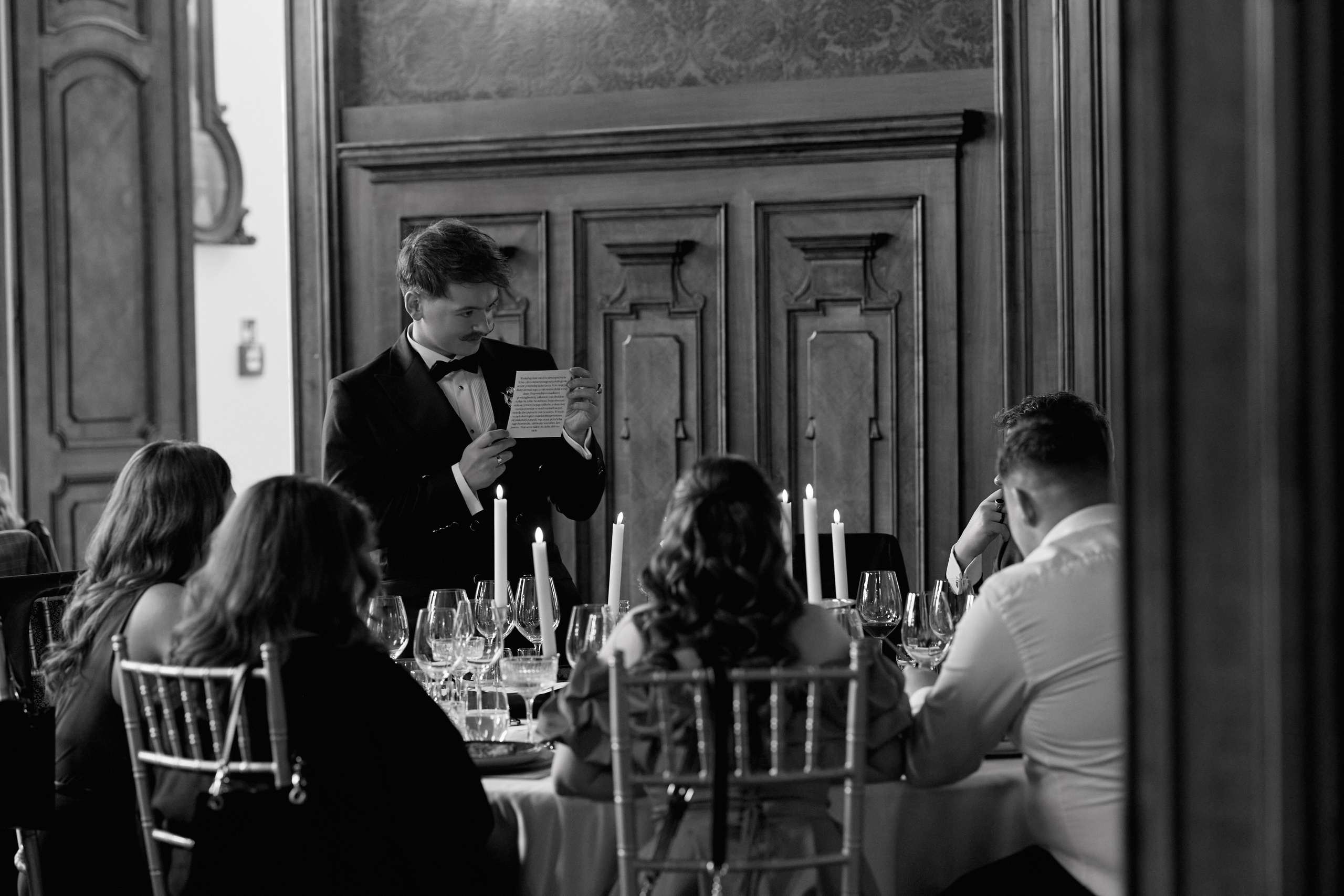 Wiktoria & Kacper. Pałac Goetz. Fotograf ślubny i rodzinny w Krakowie Yana Klymova