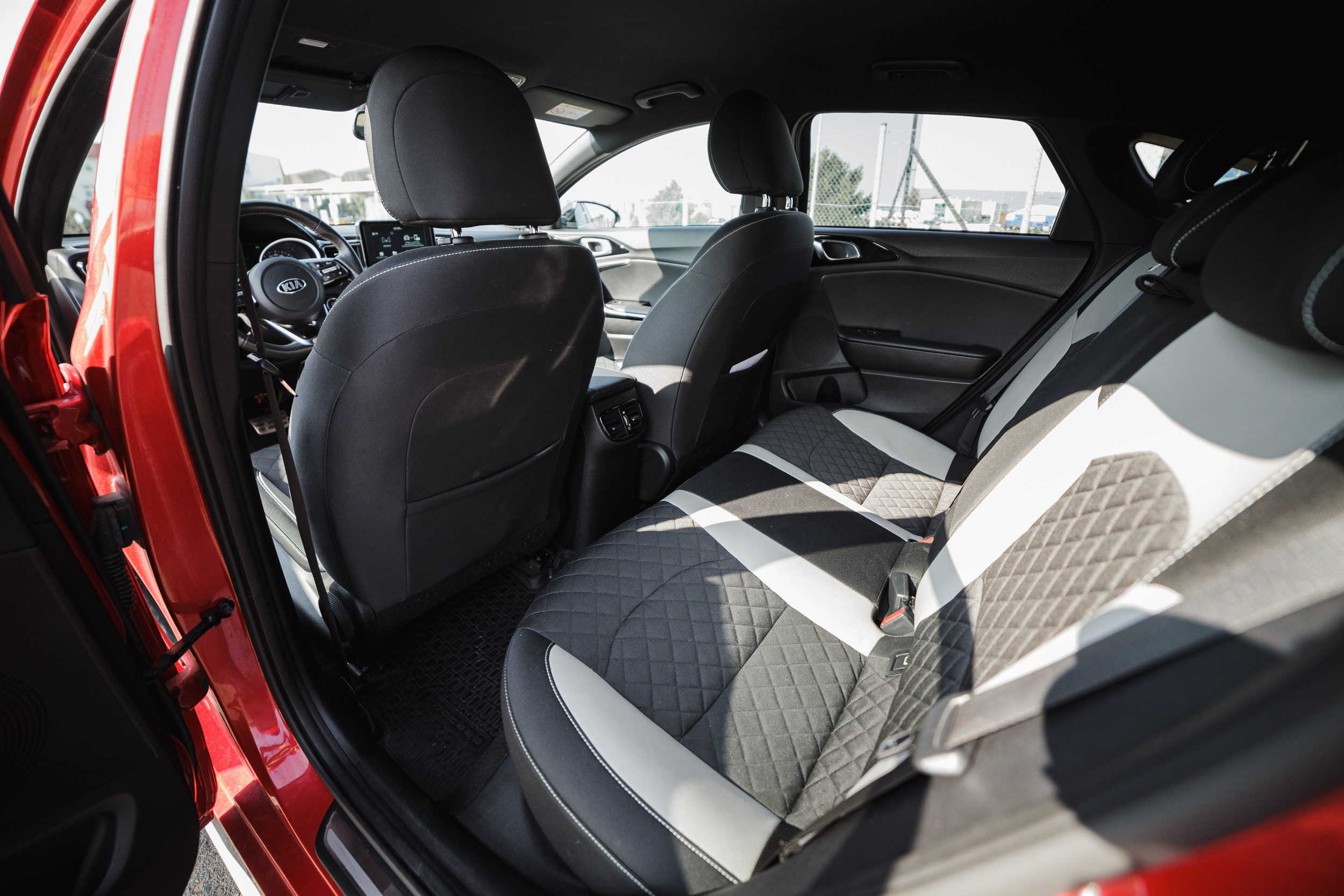 Car Kia proceed red  Cars for sale photo session Dmitry Ilkov