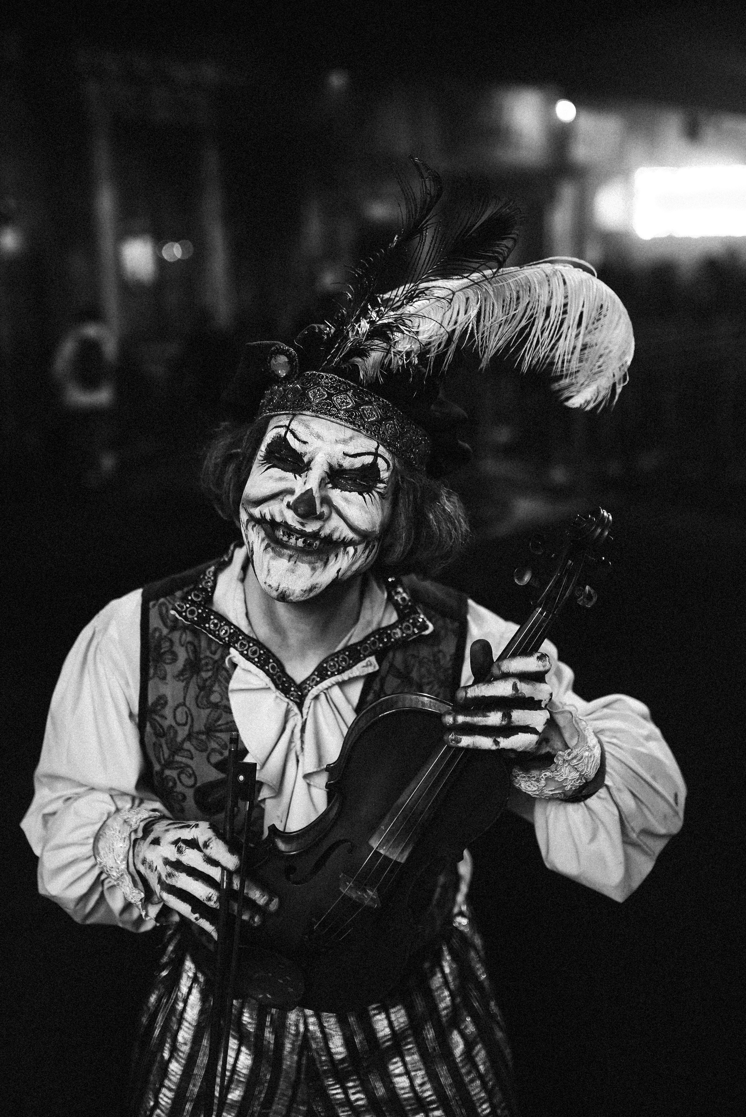 ЕВРОТУР. Стрит-фотография, полная абсурда, идиотизма и красоты