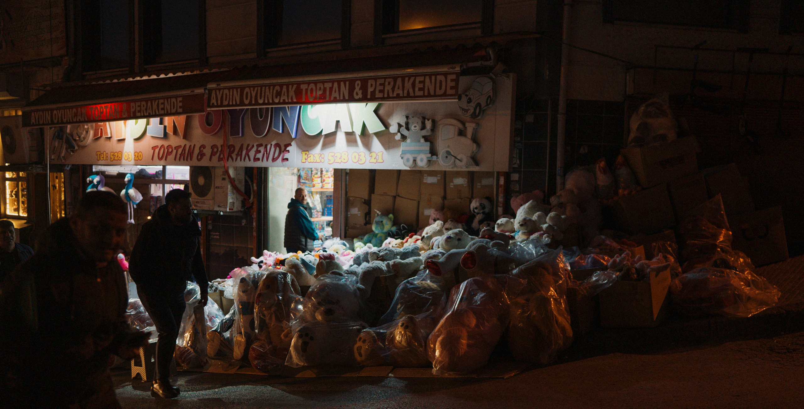 СТАМБУЛ. Стрит-фотография, полная абсурда, идиотизма и красоты