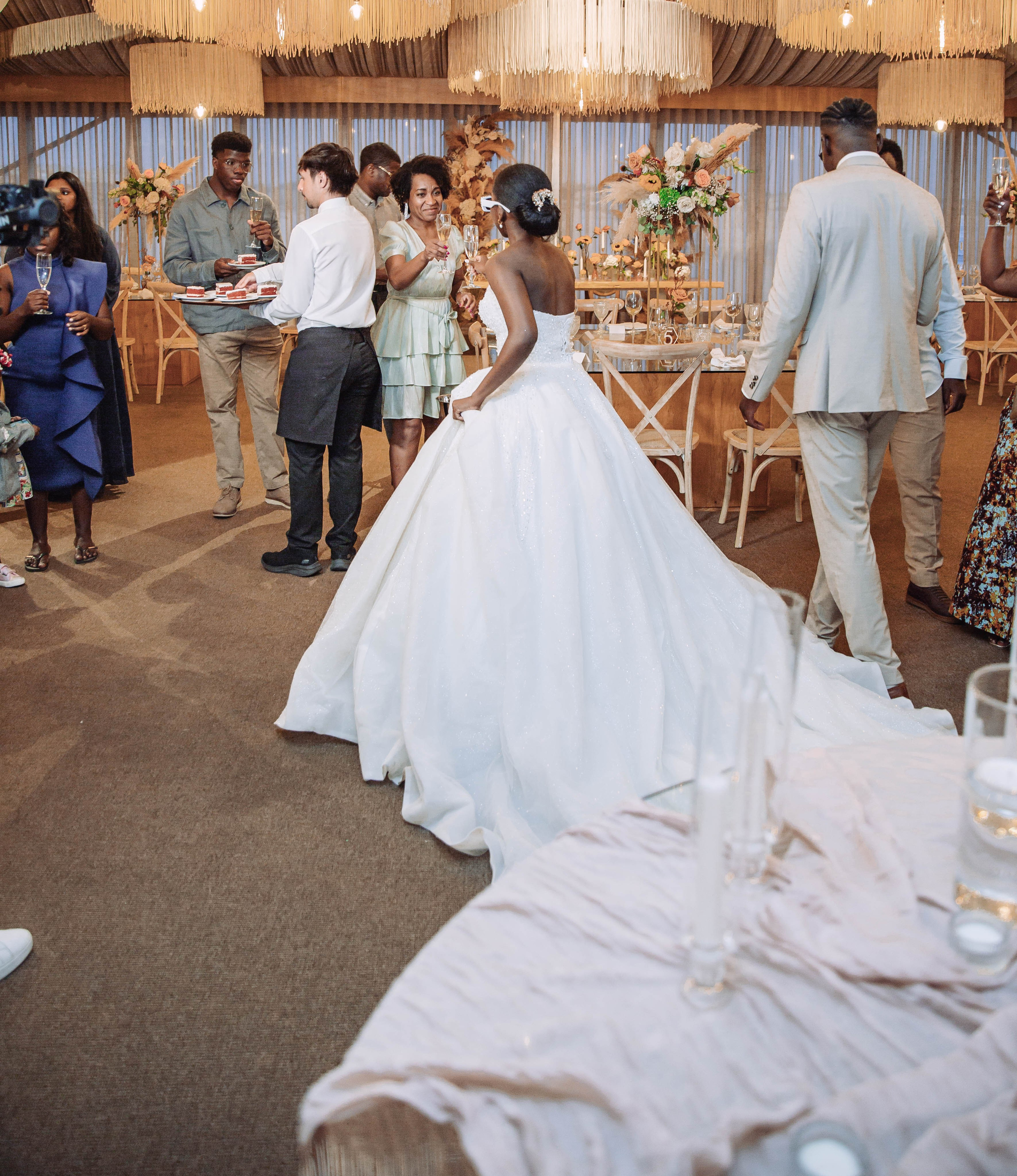 Kuselia & Kaleb. Fazemos o seu casamento ser lembrado por gerações