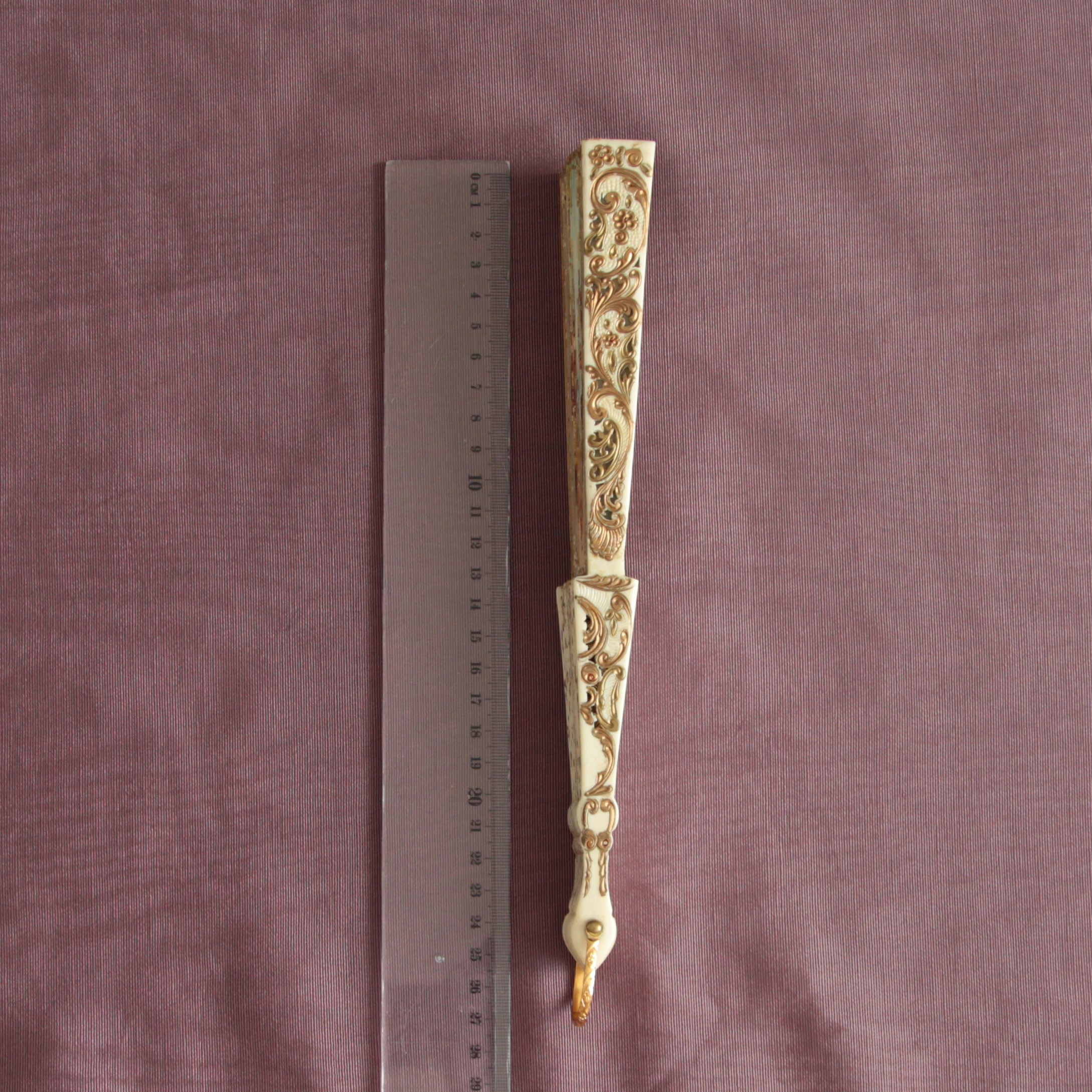 Fantheball. Современнные и актикварные украшения в Барселоне, Москве и Санкт-Петербурге