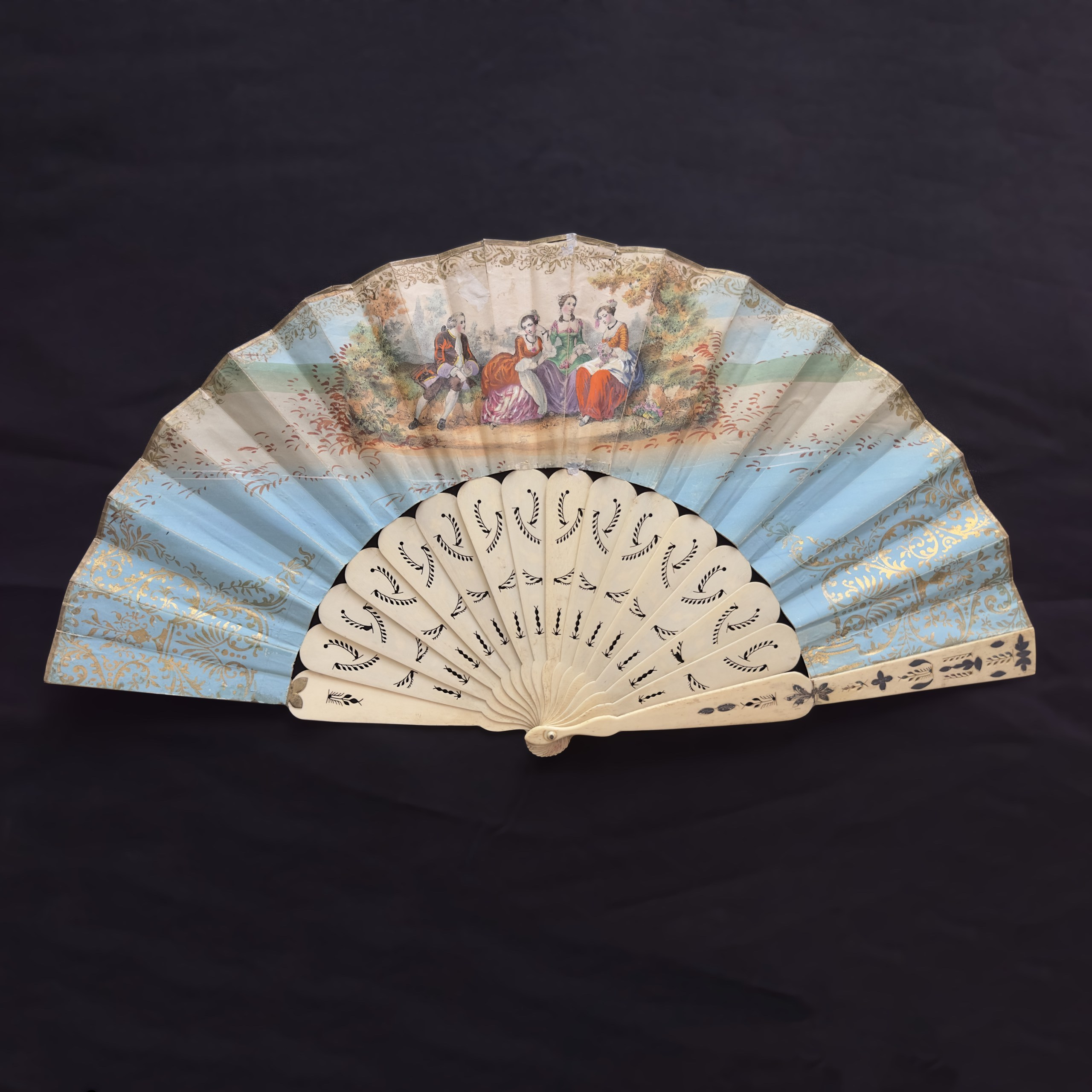 Oldspainfan. Современнные и актикварные украшения в Барселоне, Москве и Санкт-Петербурге