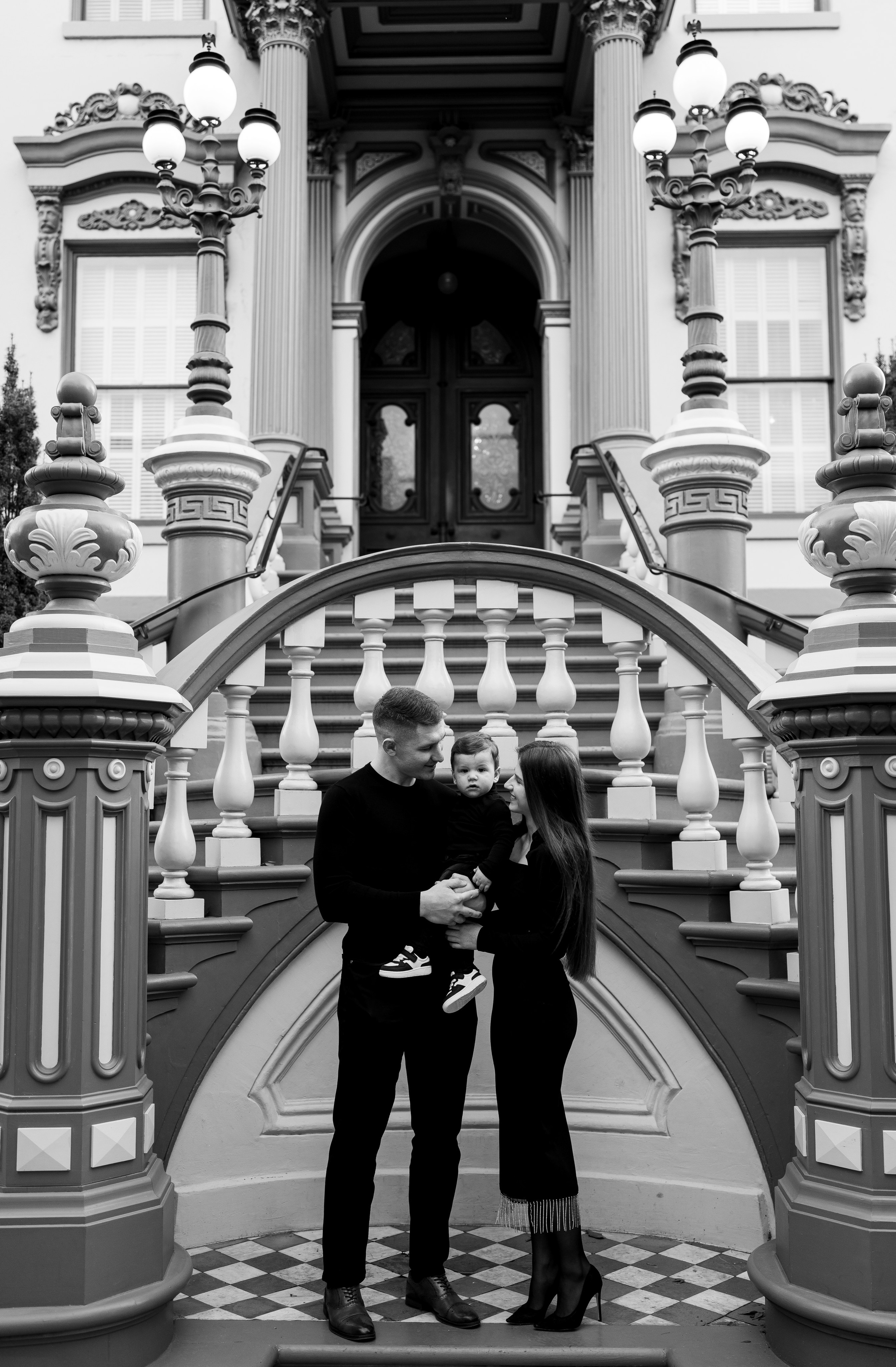 Artem, Nadia & Elisha. Family photographer in Sacramento | Sofia Pavenko