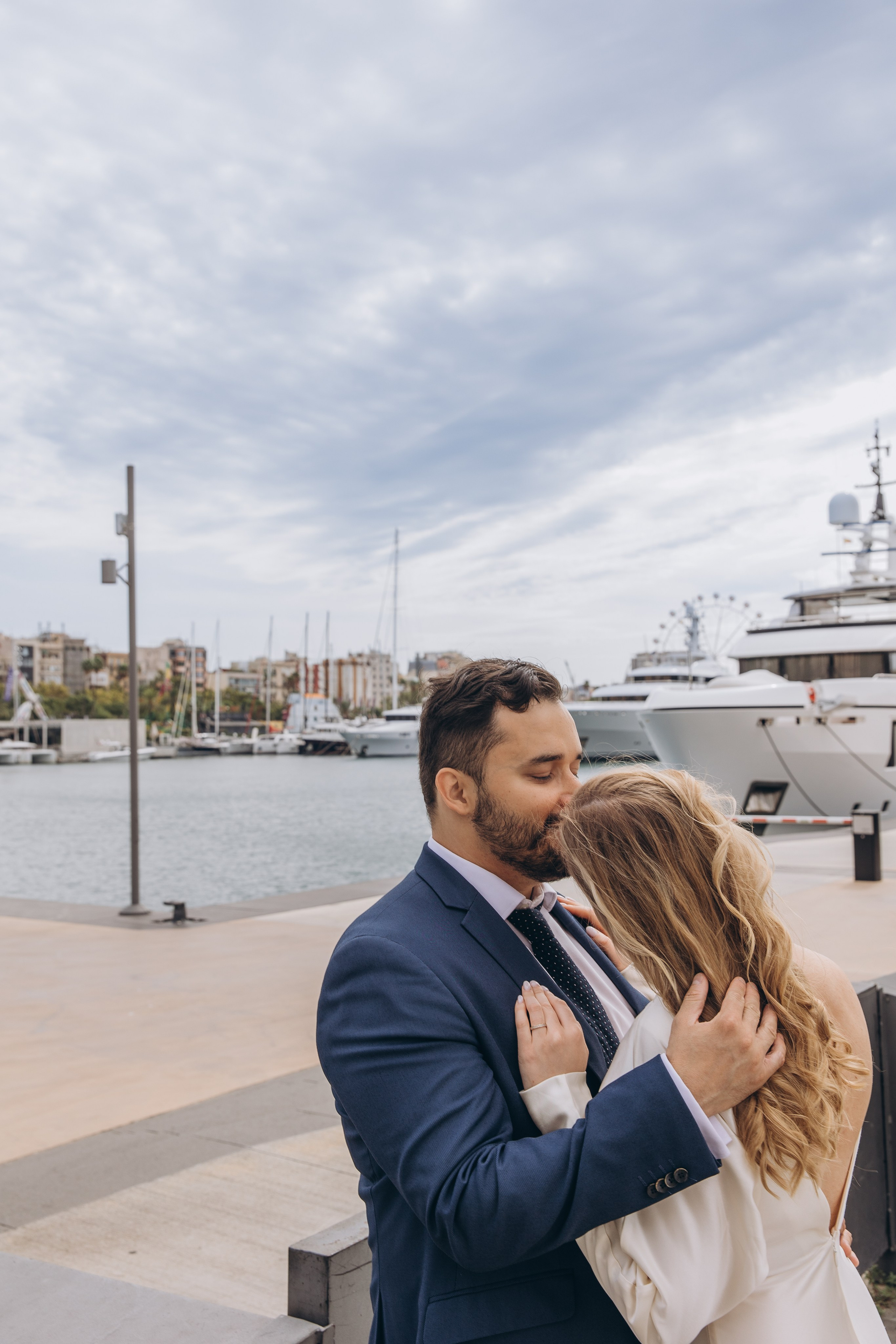 Wedding in Barcelona | Elegant Destination Wedding Photography & Videography. Wedding Stories — Professional Wedding Photography & Videography in Germany, Italy, Spain & all across Europe