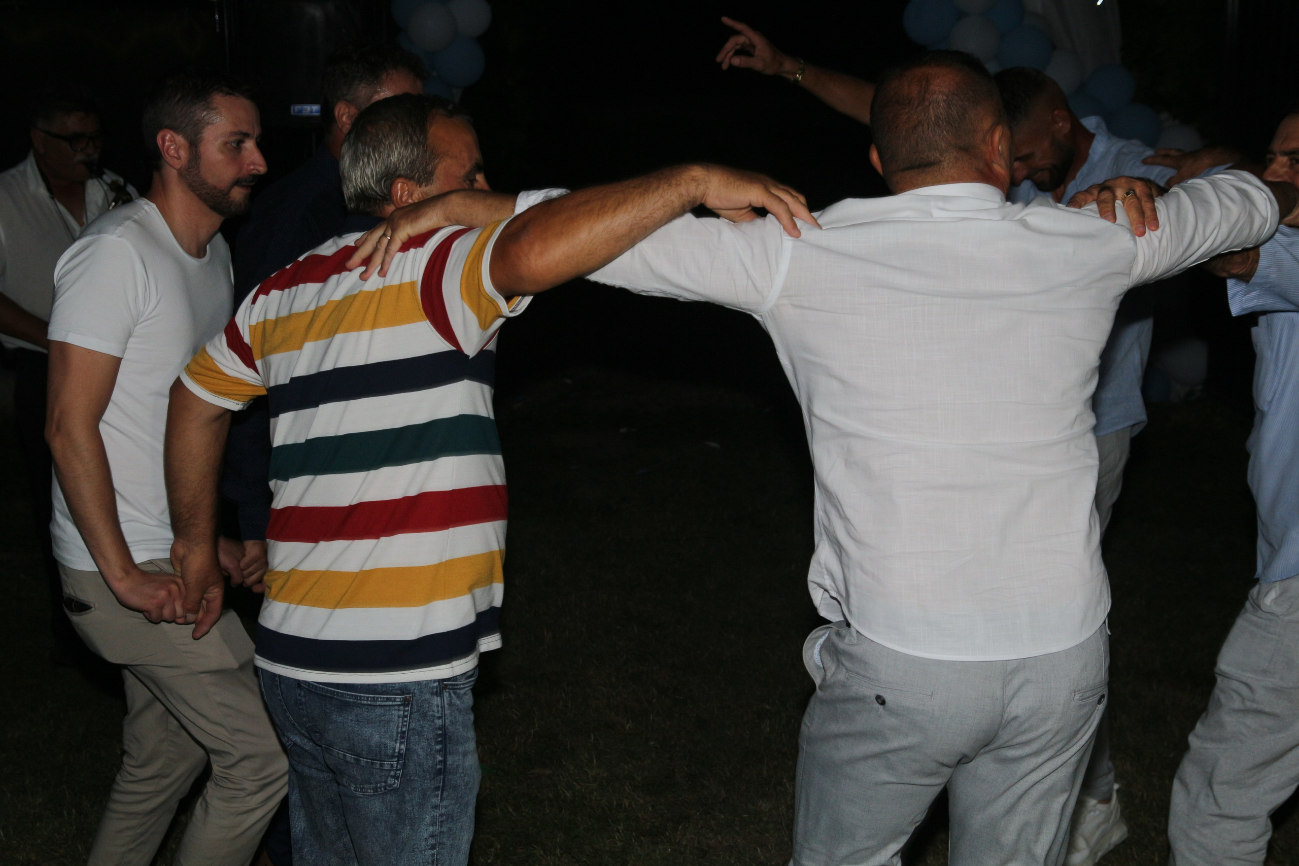 BYZO MEDIA. PETRU BYZO - family and children photographer in ROMANIA