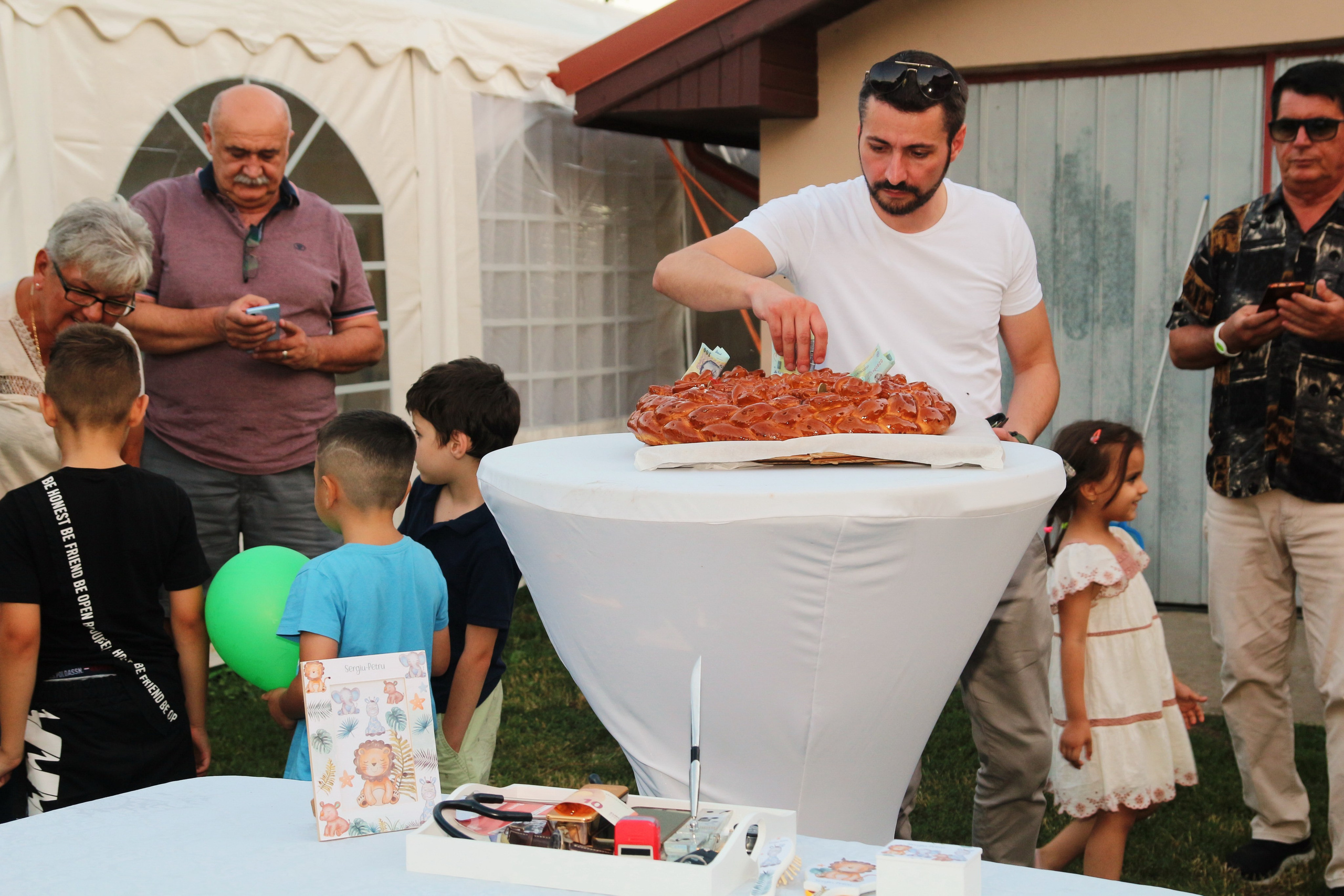 BYZO MEDIA. PETRU BYZO - family and children photographer in ROMANIA