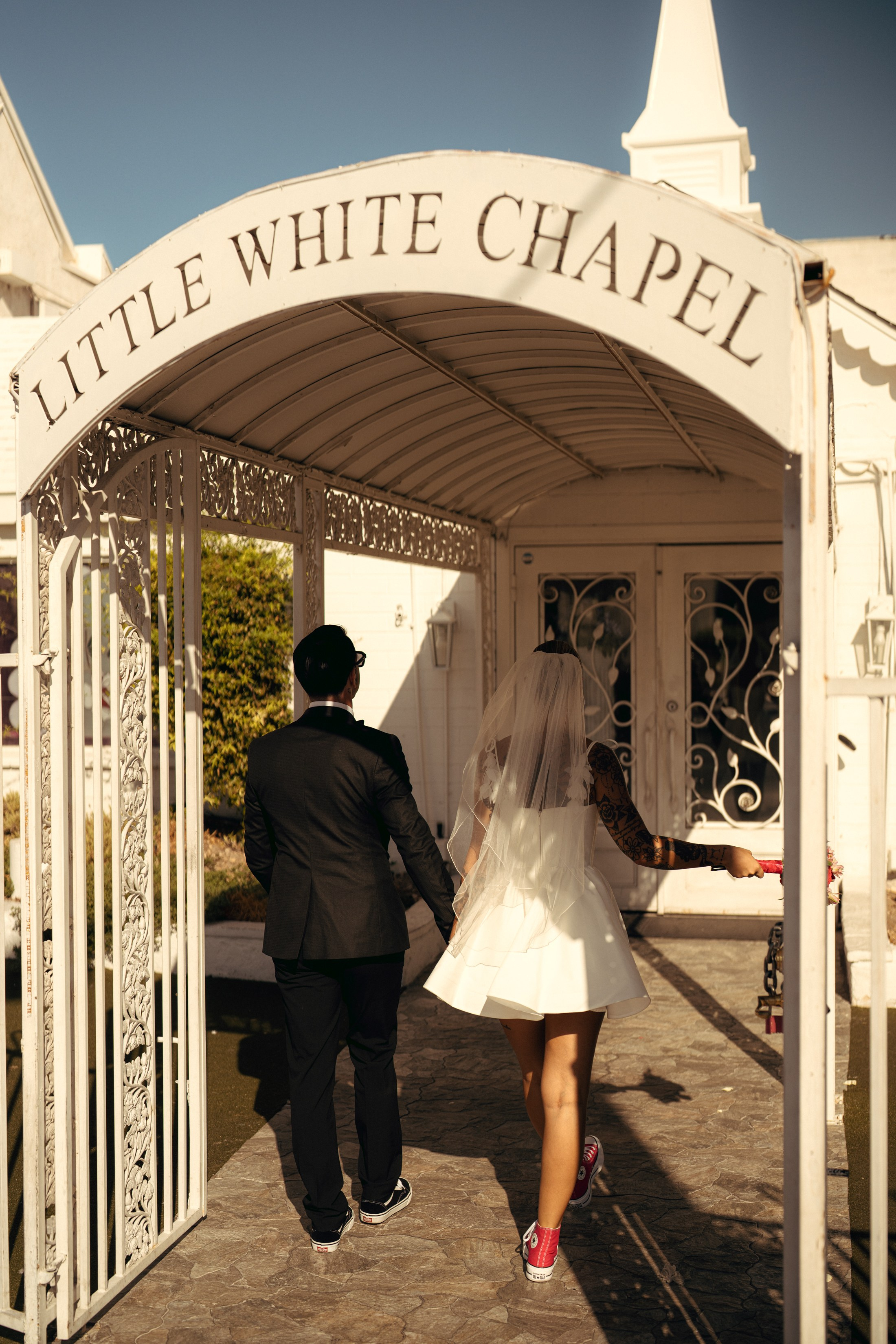 Klara&Marsel. Wedding & elopement photographer Viktoriya Kravtsov. Las Vegas