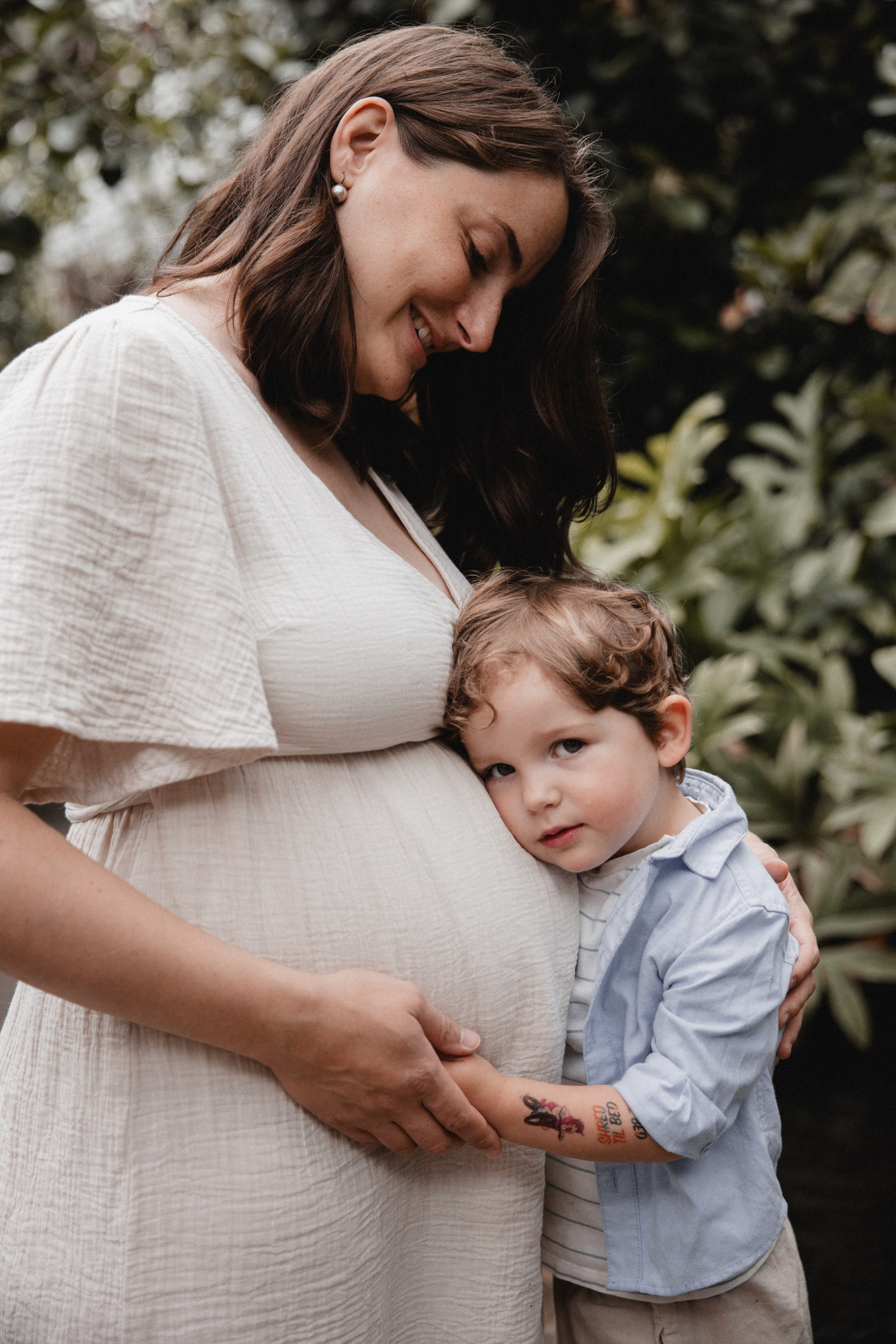 Babybauch Shooting im Botanischen Garten Bochum | Reiche Fotografie. Hochzeitsfotografin Bochum | Halyna Reiche Fotografie NRW