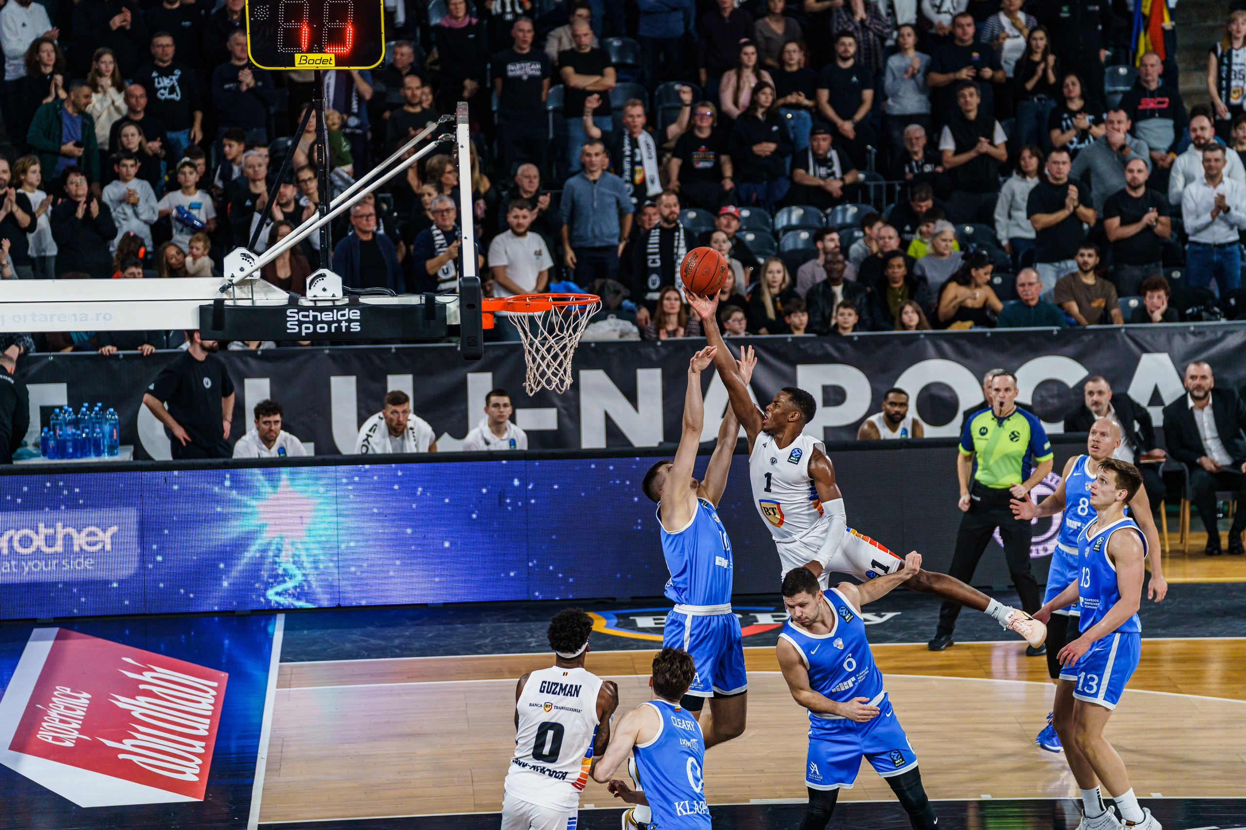 BASCHET. Alecsandru Braicu — Fotograf Sportiv