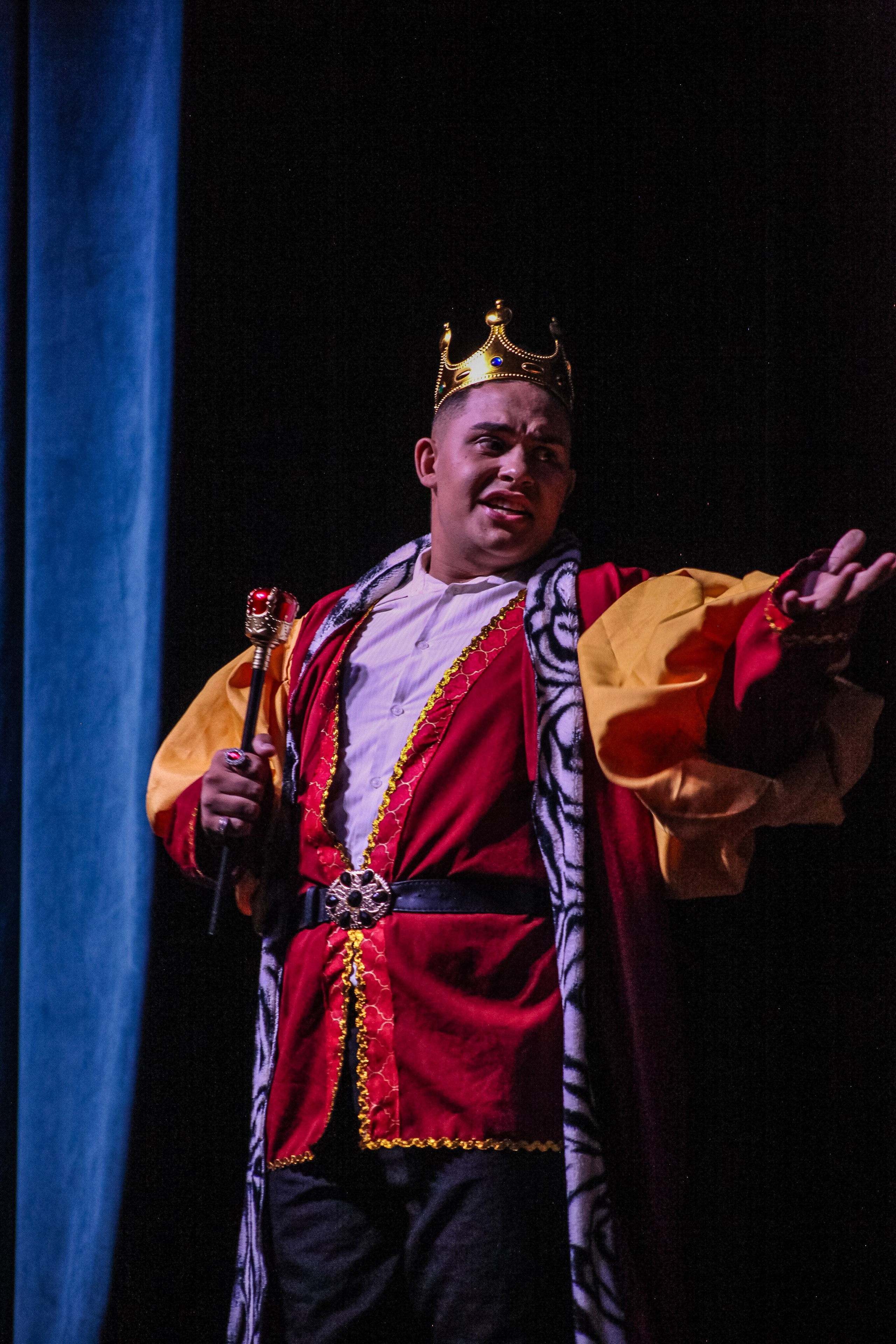 Peça teatral — A Nova Roupa do Rei (dez 24). LUCAS MENEGHIN | fotografia