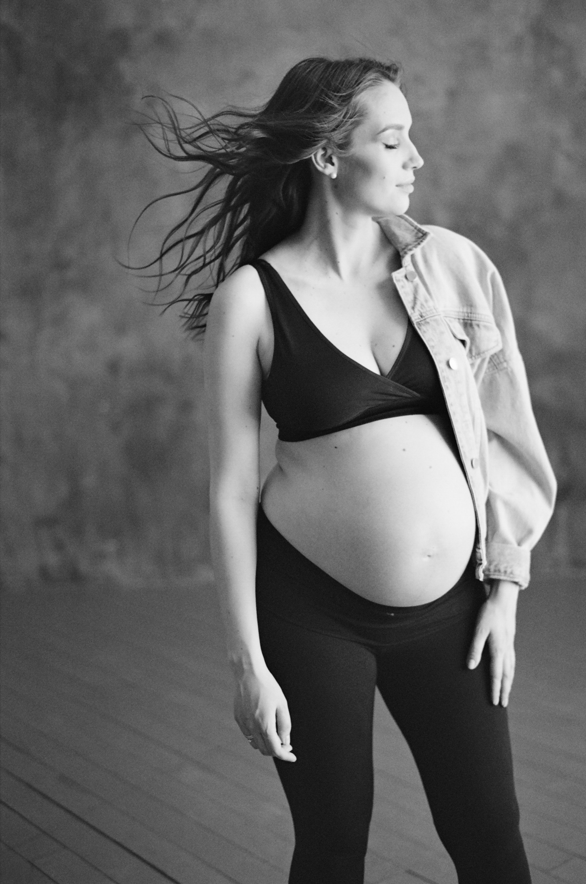 Pregnancy. Anton Mislawsky photographer and filmmaker