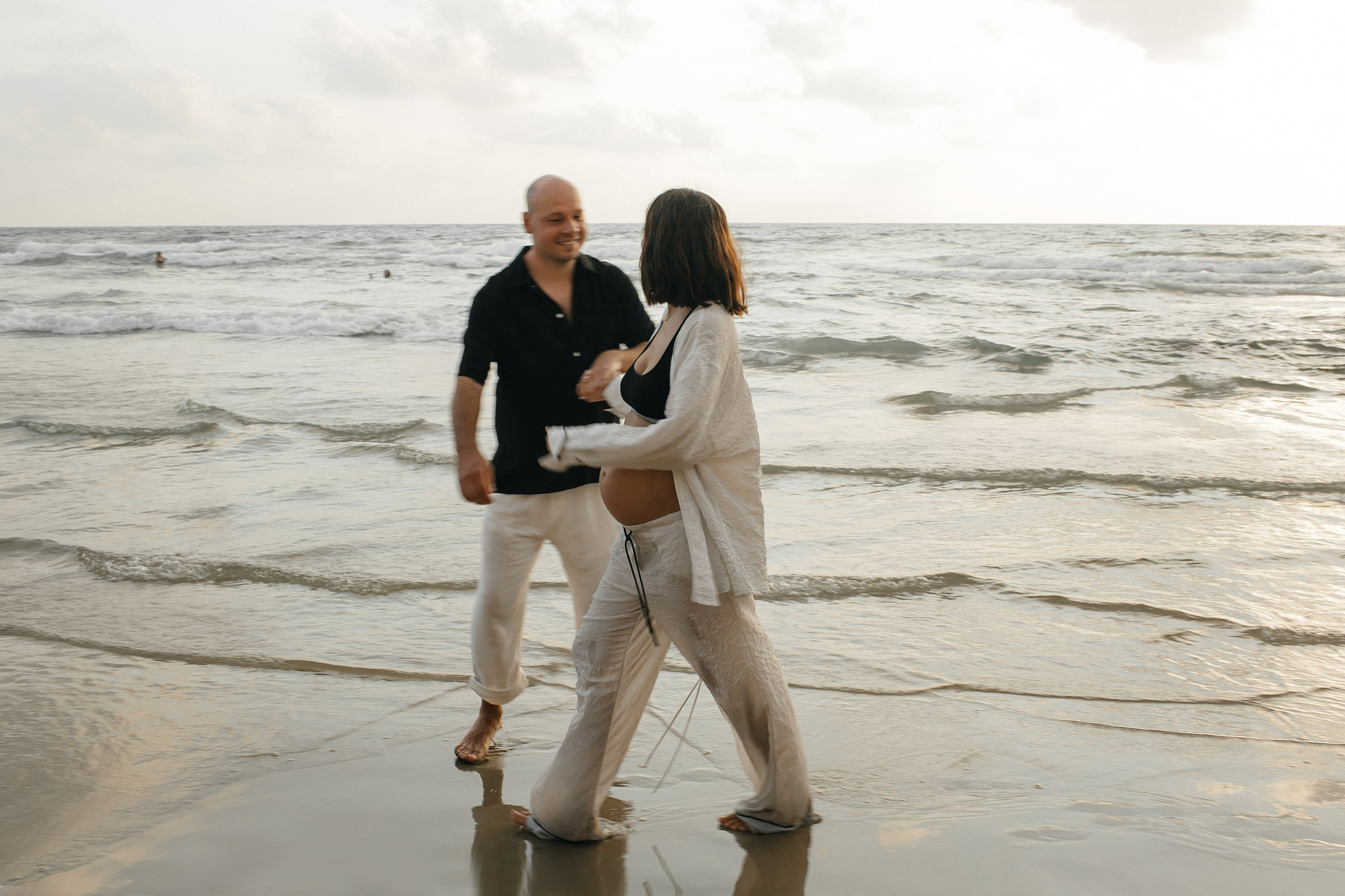 Katya & Fil Givat Olga. Family photographer in Israel