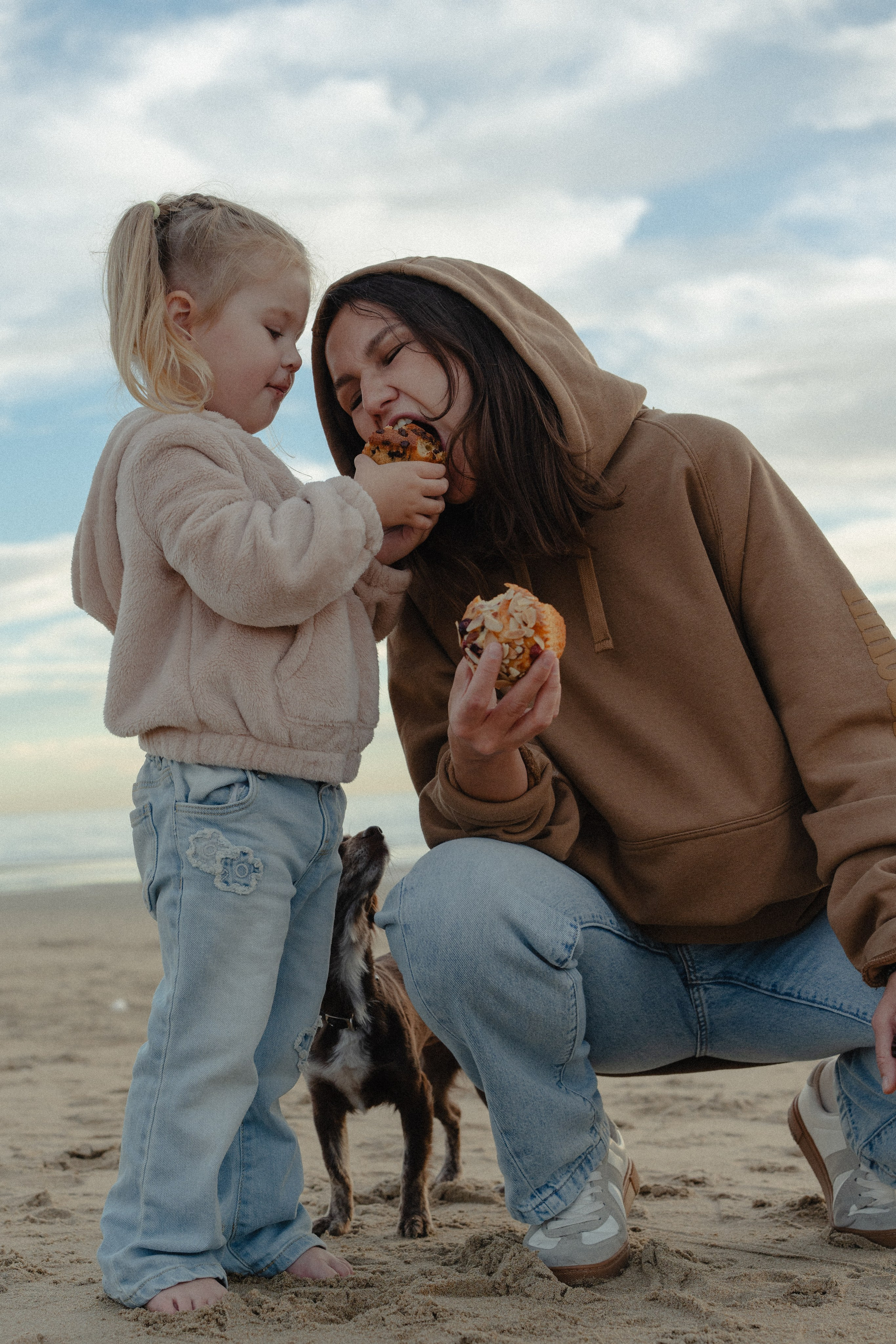 Daria and Stef. Mom and daughter photo session. Portrait, family, maternity & wedding photography & videography in SoCal Kseni Vibe