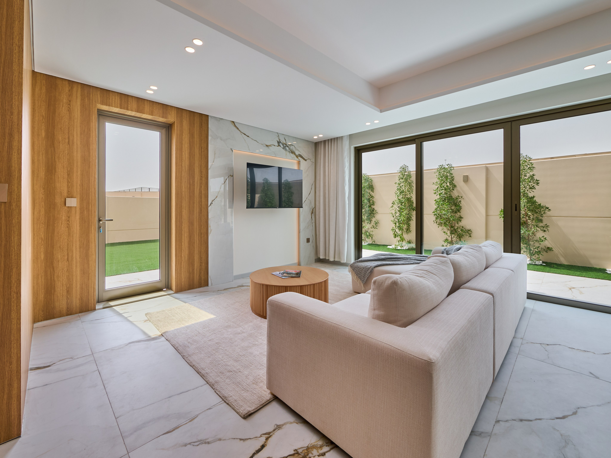 Jasmine Lane Townhouse Photography — Dubai Real Estate Listing. Hotel Photographer in Dubai — Interiors & Commercial by Oleg Novikov