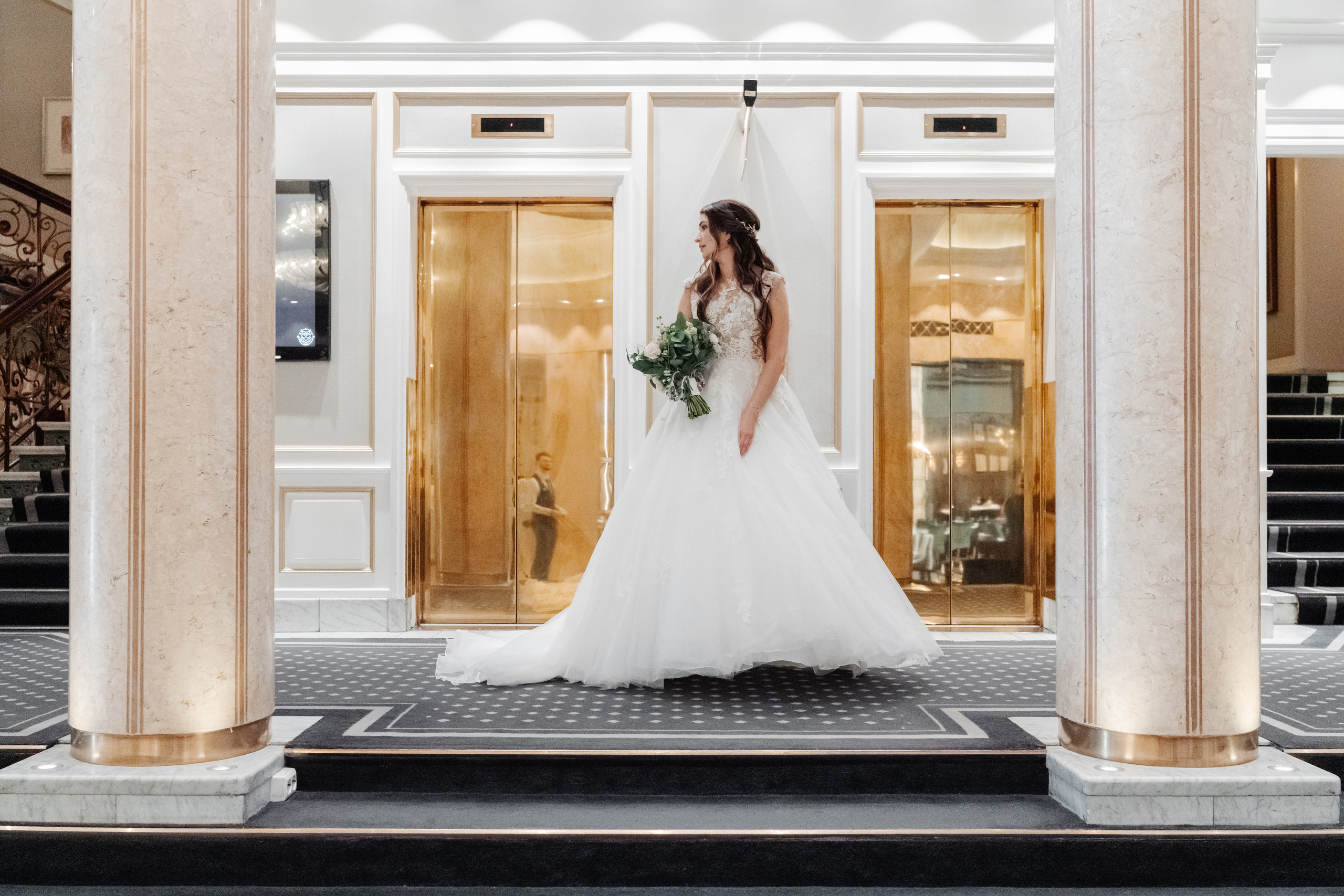 Bryllupsfotograf Grand Hotel Oslo. Bryllupsfotograf i hele Norge