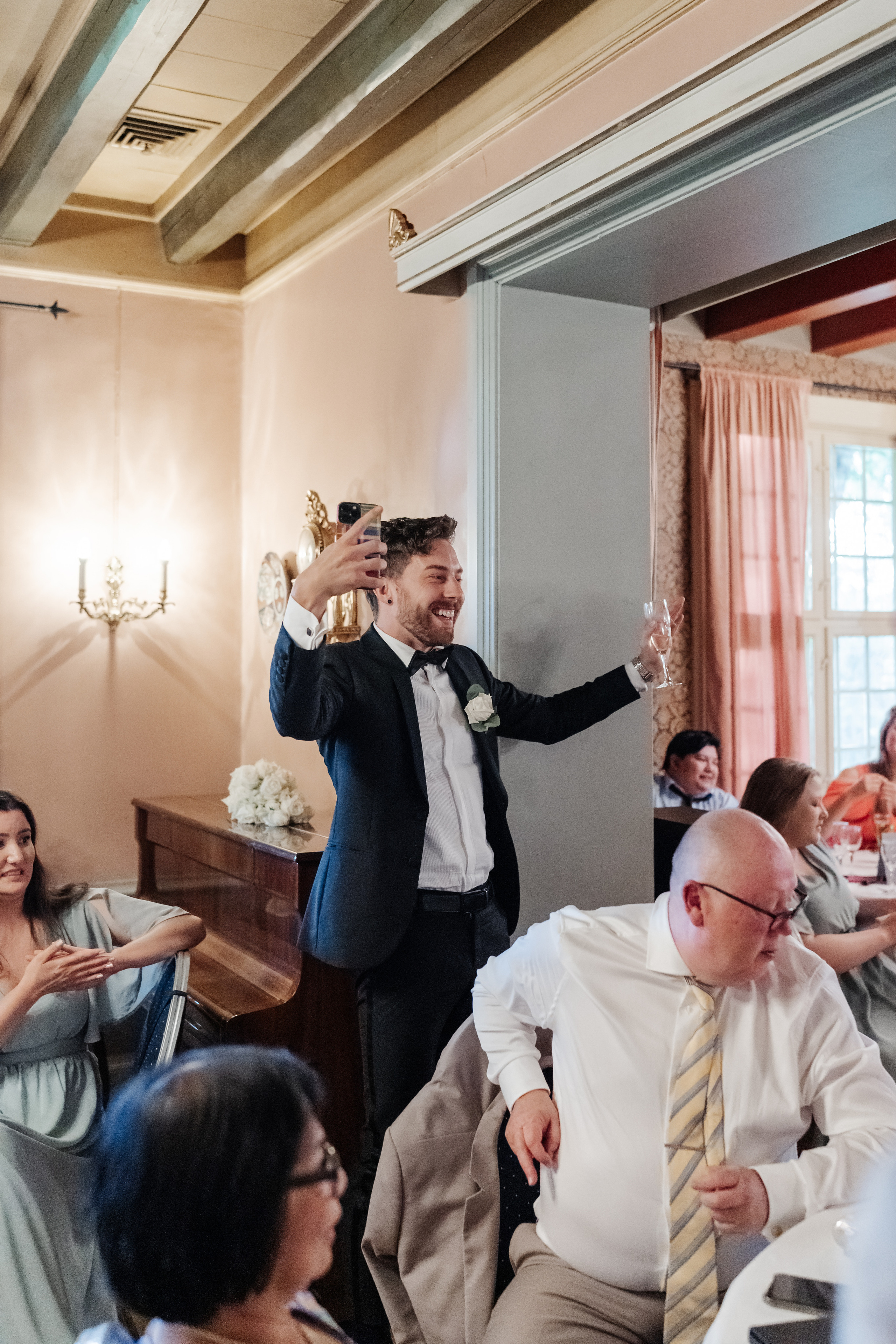 Bryllupsfotograf Oslo. Bryllupsfotograf i hele Norge