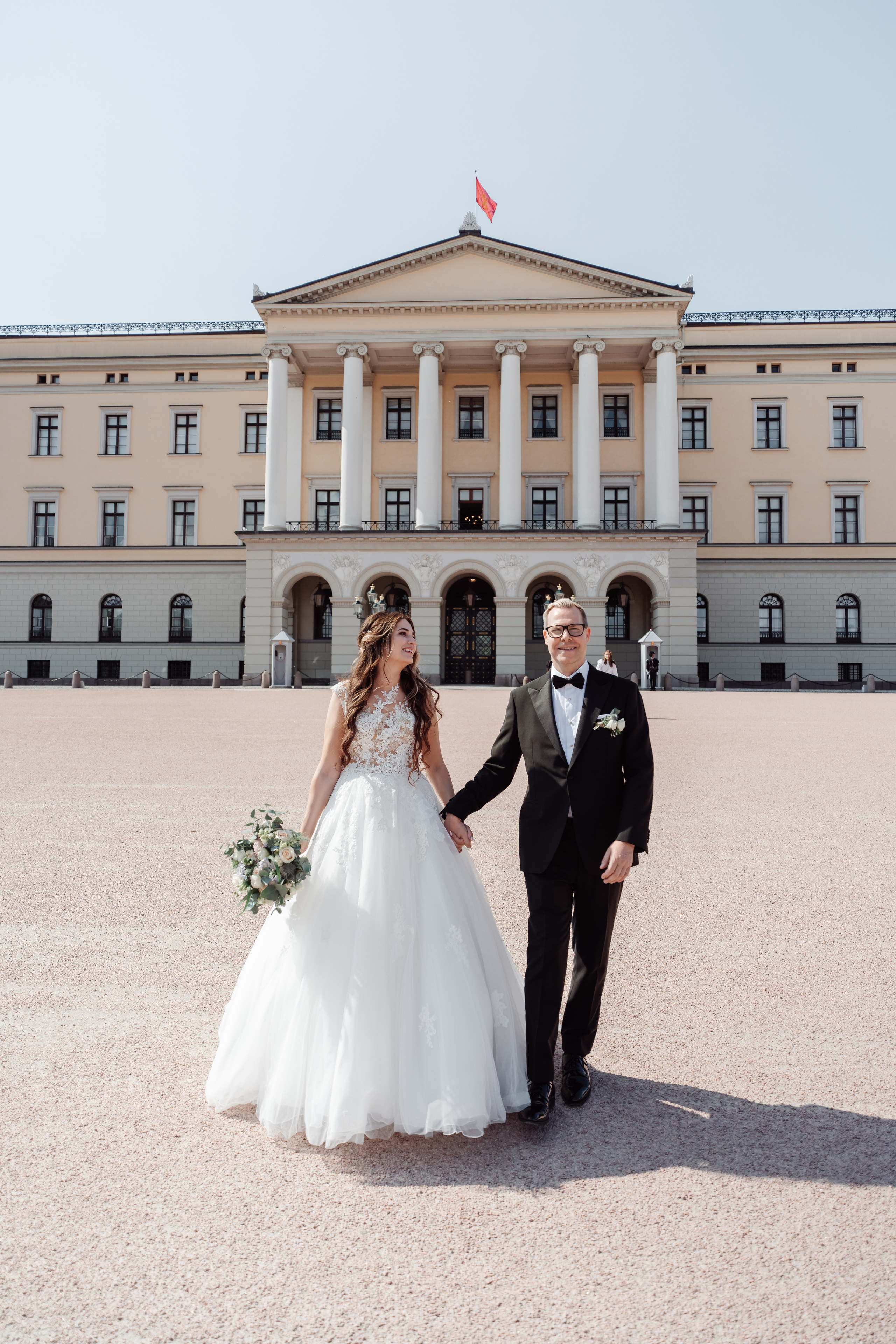 Bryllupsfotograf Grand Hotel Oslo. Bryllupsfotograf i hele Norge