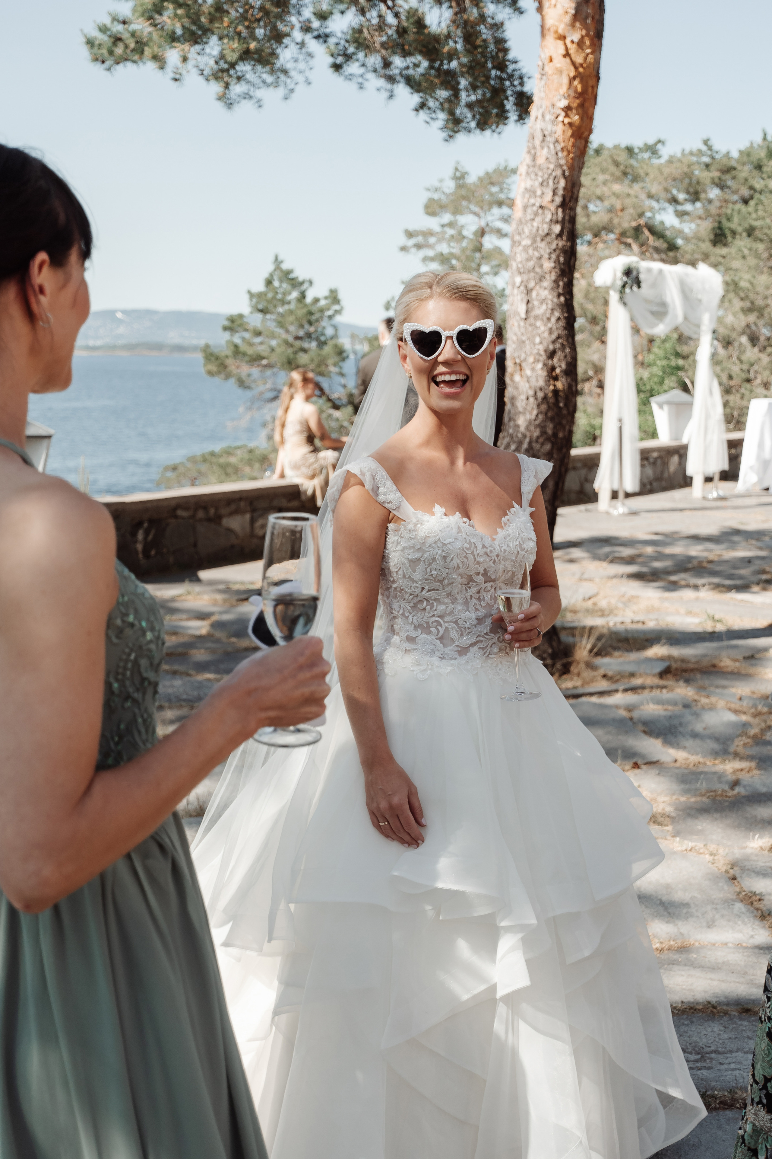 Bryllupsfotograf Grand Hotel Oslo. Bryllupsfotograf i hele Norge