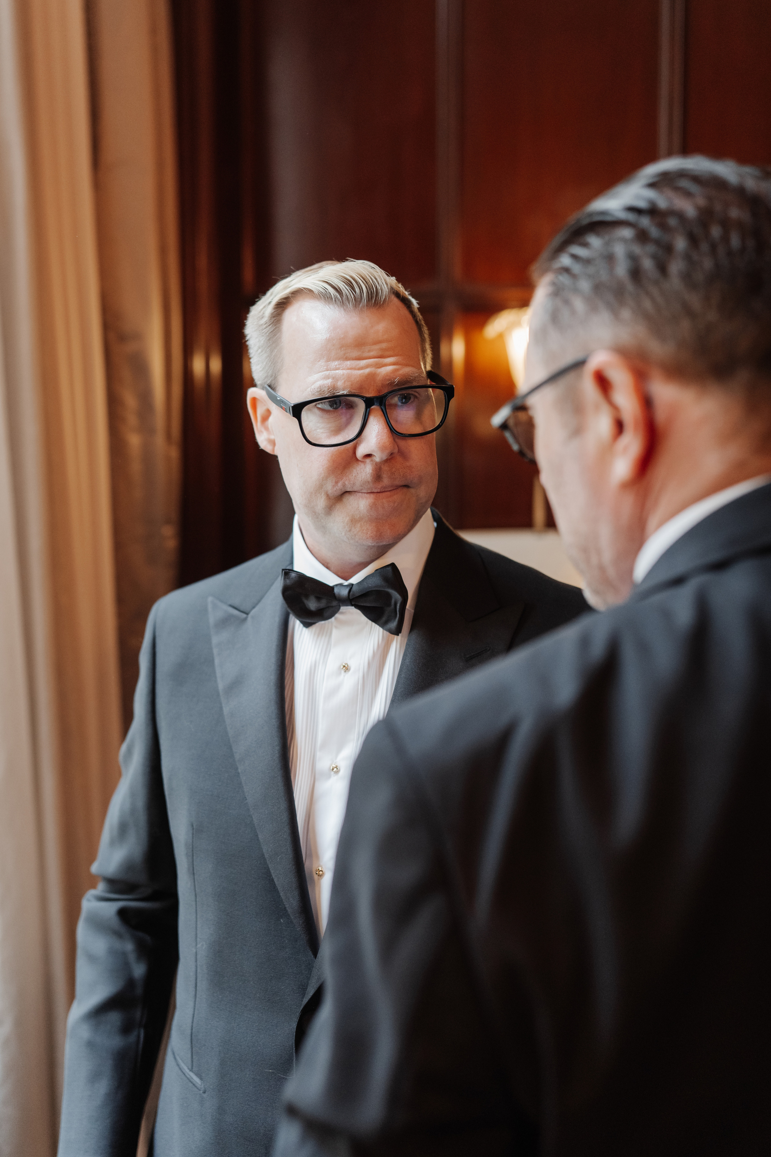 Bryllupsfotograf Grand Hotel Oslo. Bryllupsfotograf i hele Norge