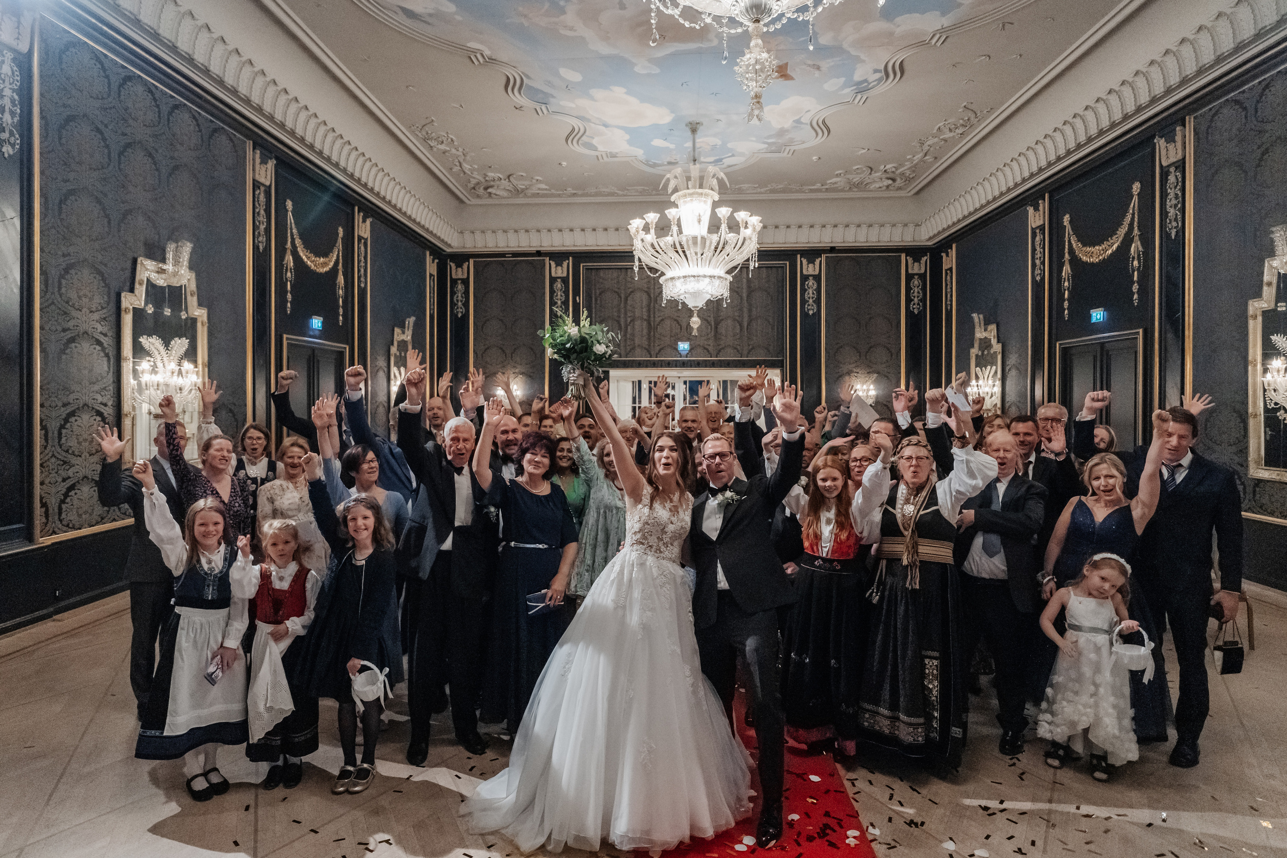 Bryllupsfotograf Grand Hotel Oslo. Bryllupsfotograf i hele Norge