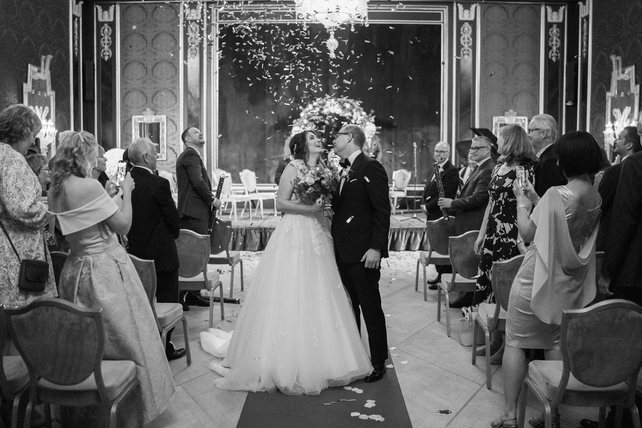 Bryllupsfotograf Grand Hotel Oslo. Bryllupsfotograf i hele Norge