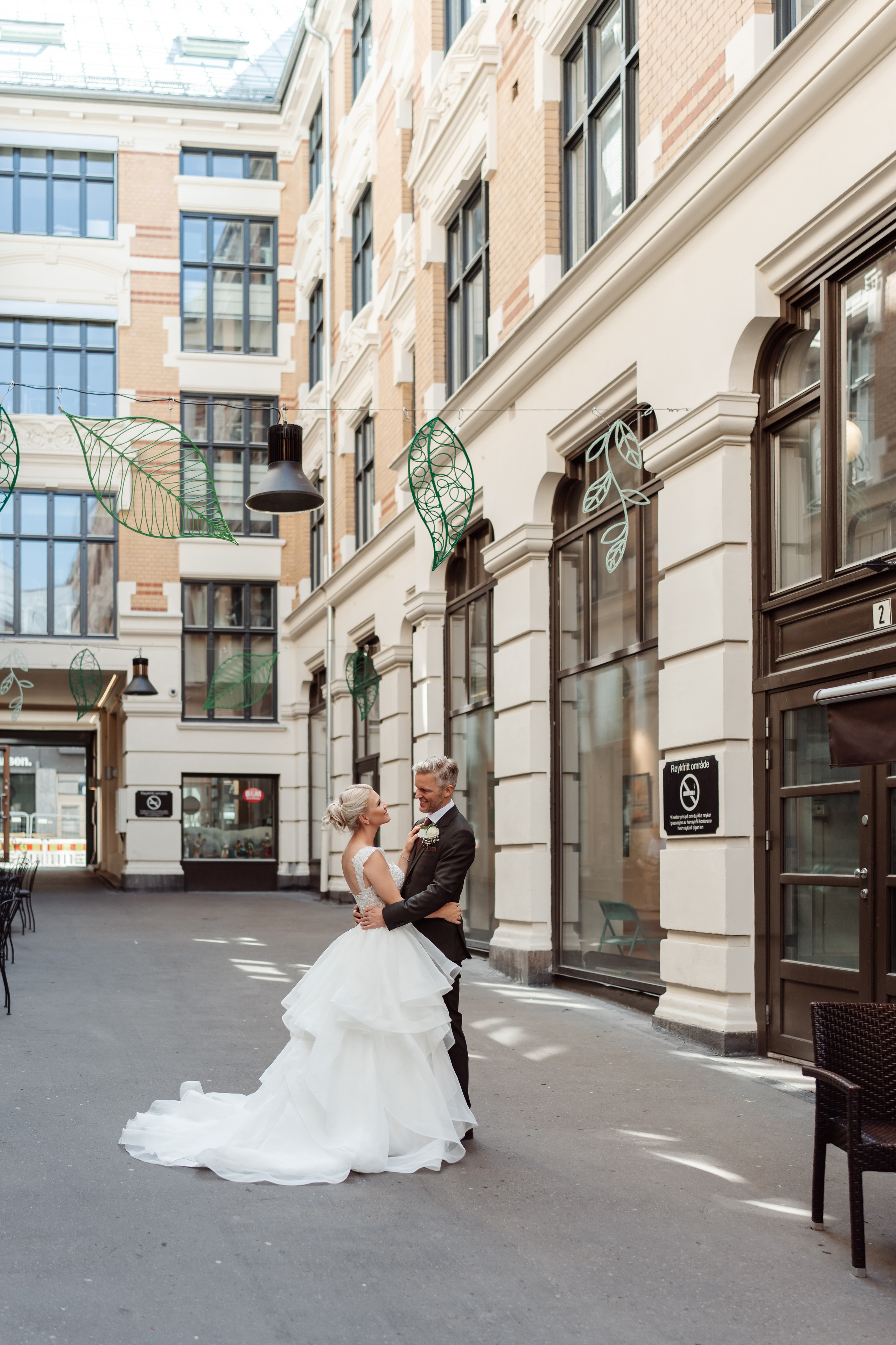 Bryllupsfotograf Grand Hotel Oslo. Bryllupsfotograf i hele Norge