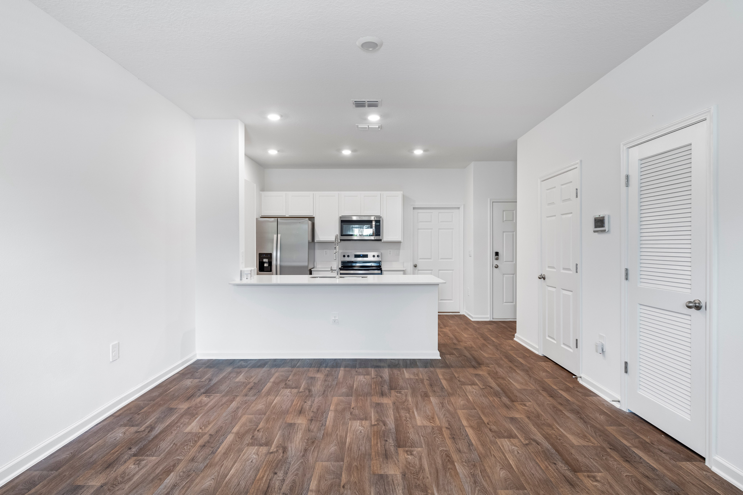 3D Tour & Floor Plan // Jaxrealtyvisual.com