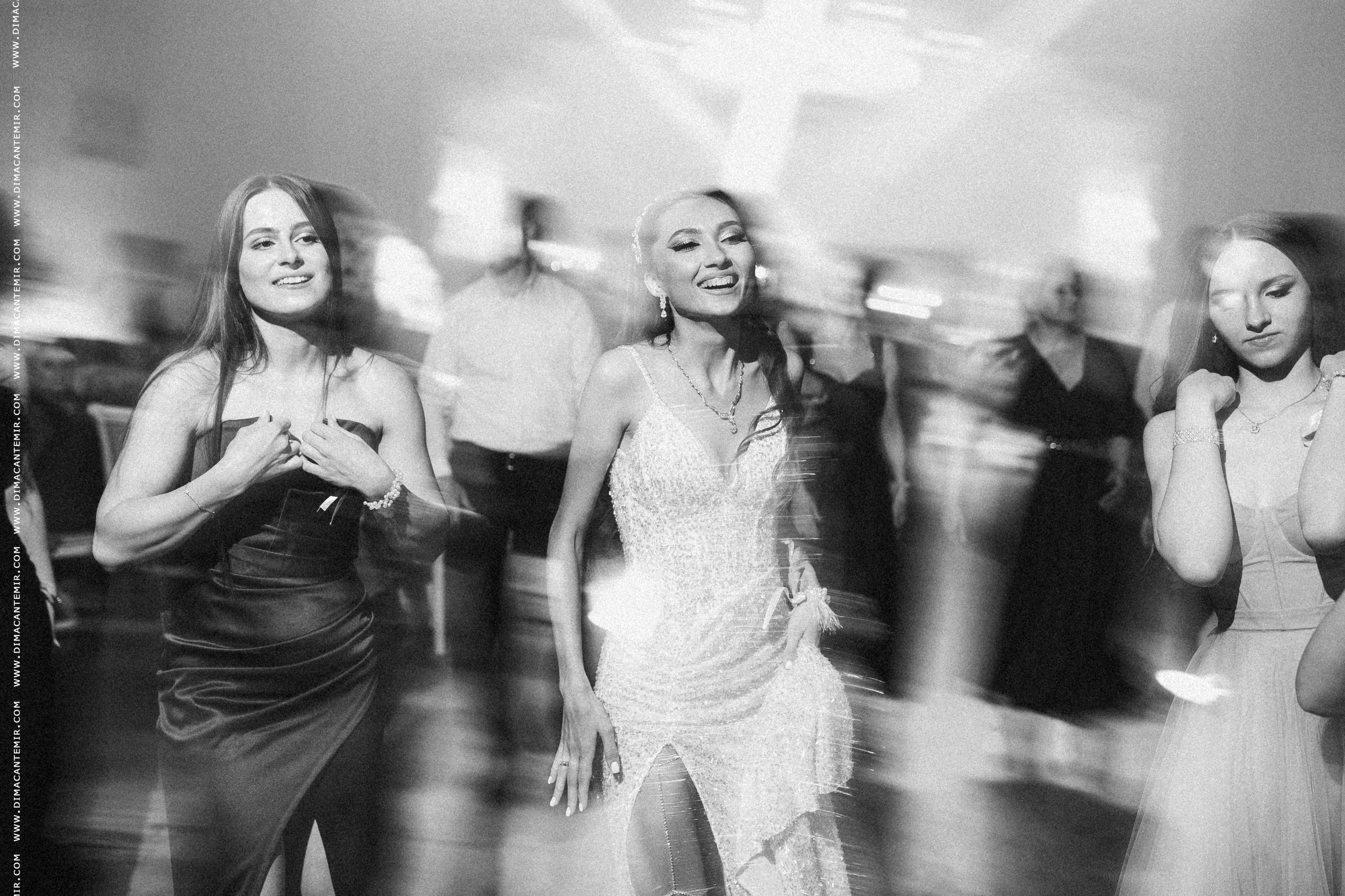 MIHAIL + SABINA | Grand Élysée. Свадебный фотограф Молдова Кишинёв