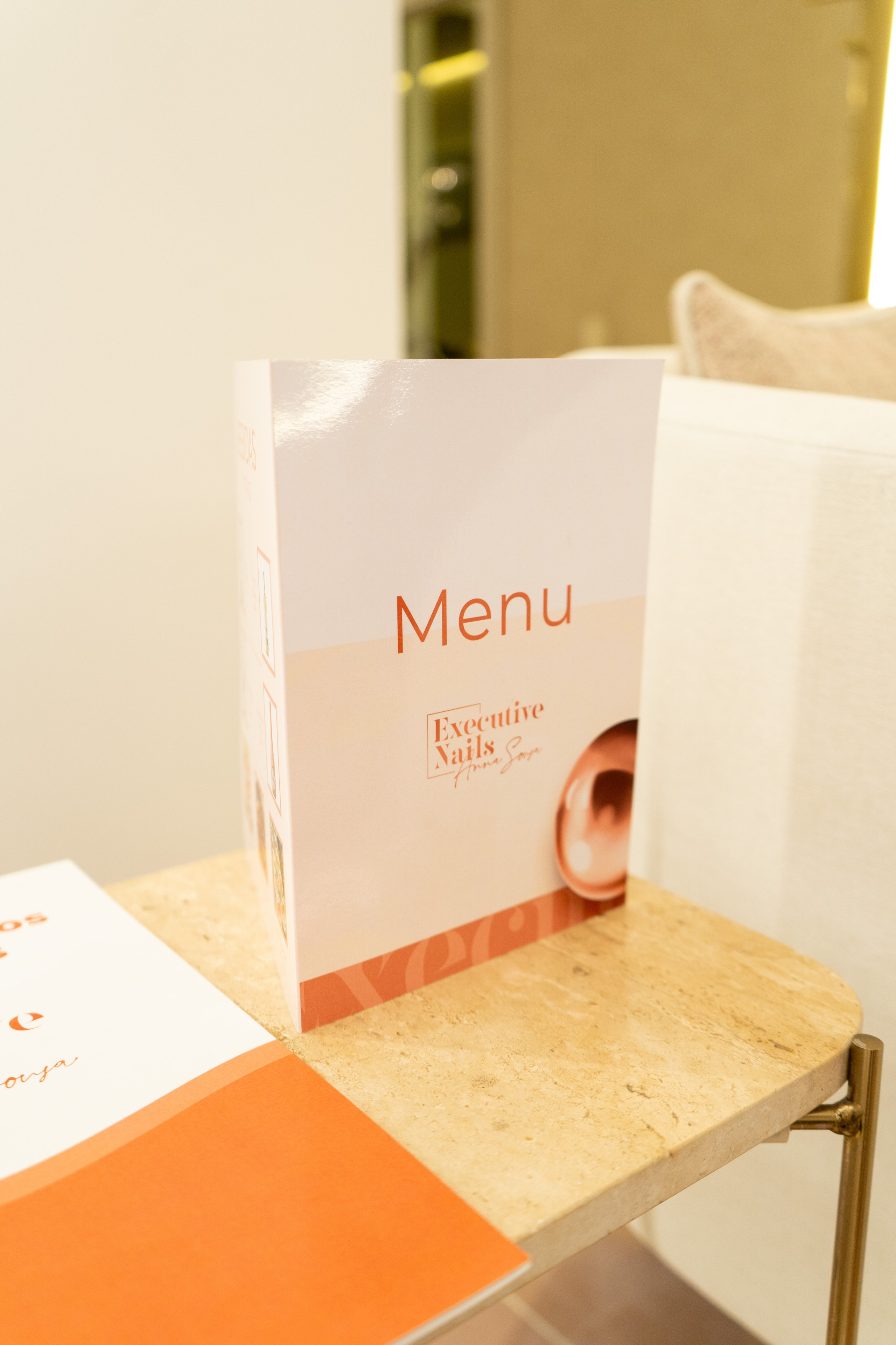 Anna Sousa. Frames by Giovani Braga