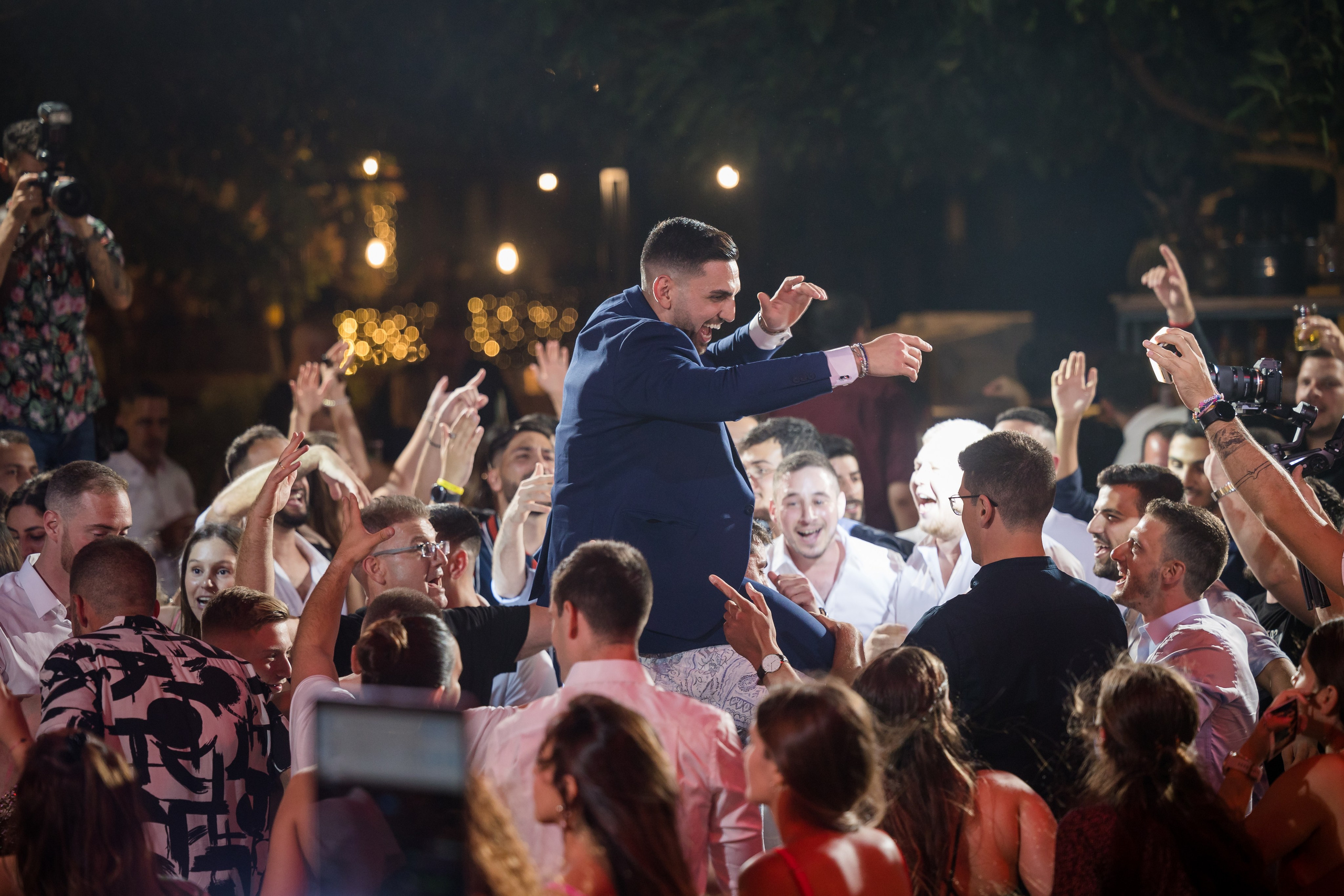 Auneg & Yarin. AMIR BUCHNIK PHOTOGRAPHER