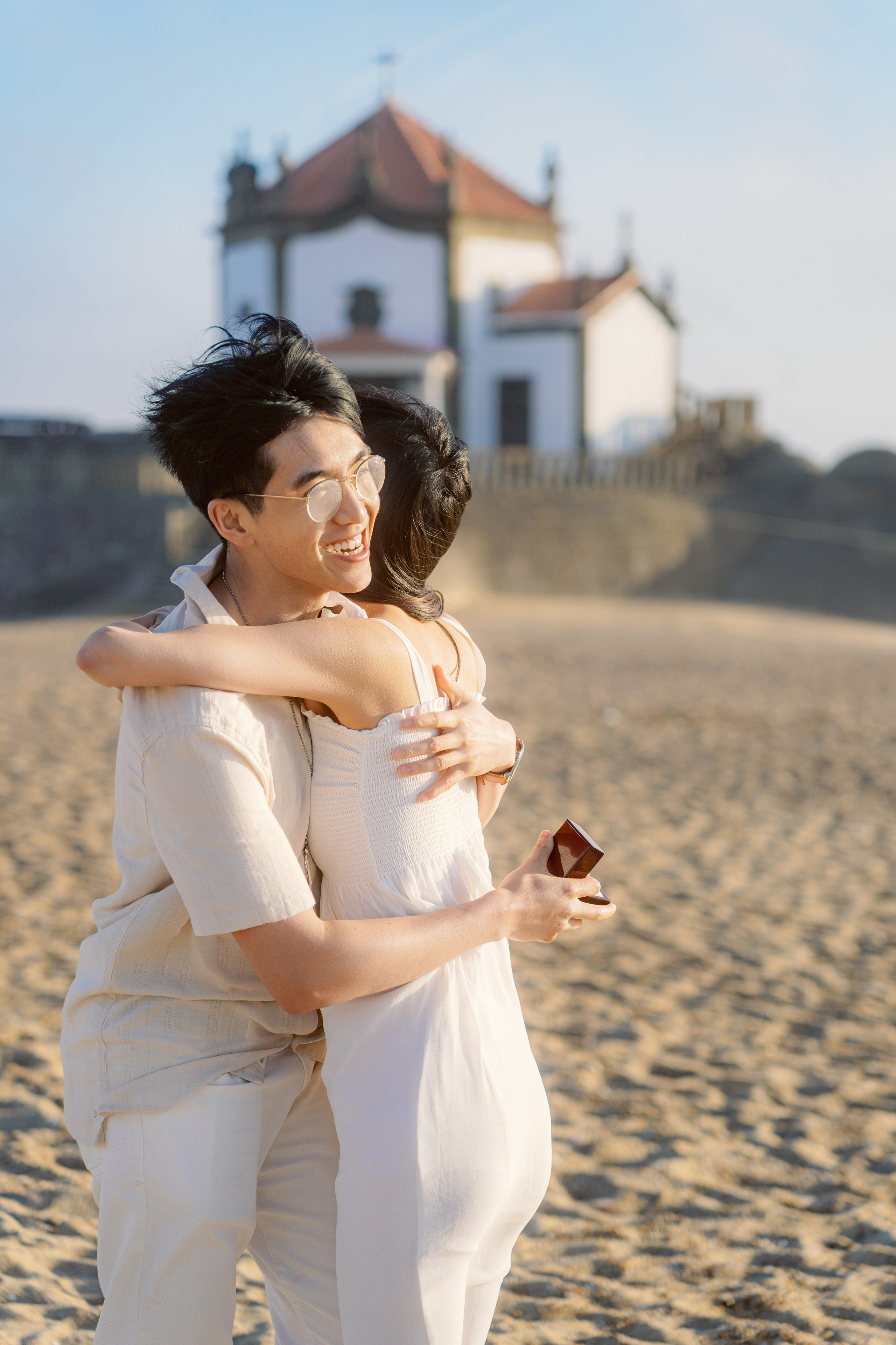 PROPOSAL NEAR CAPELA DO SENHOR DA PEDRA. Photo and video shoots, photo tours in Portugal — WePortugal