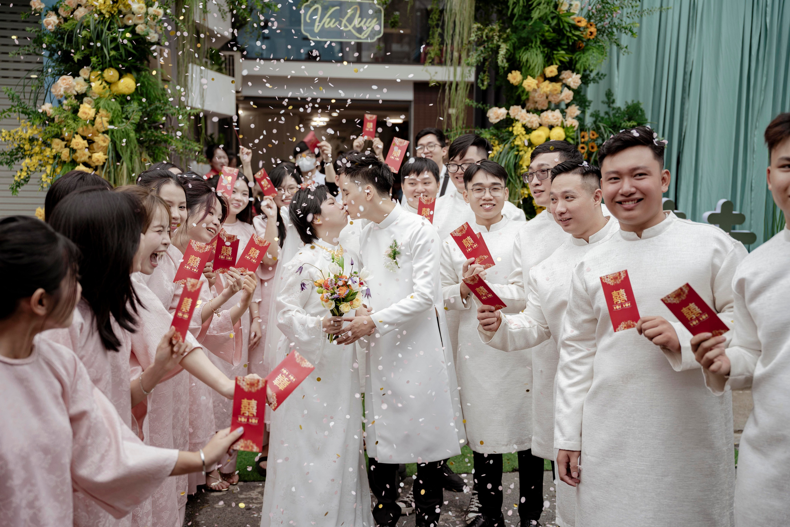 JOE & MIA. WEDDING PHOTOGRAPHER IN VIETNAM