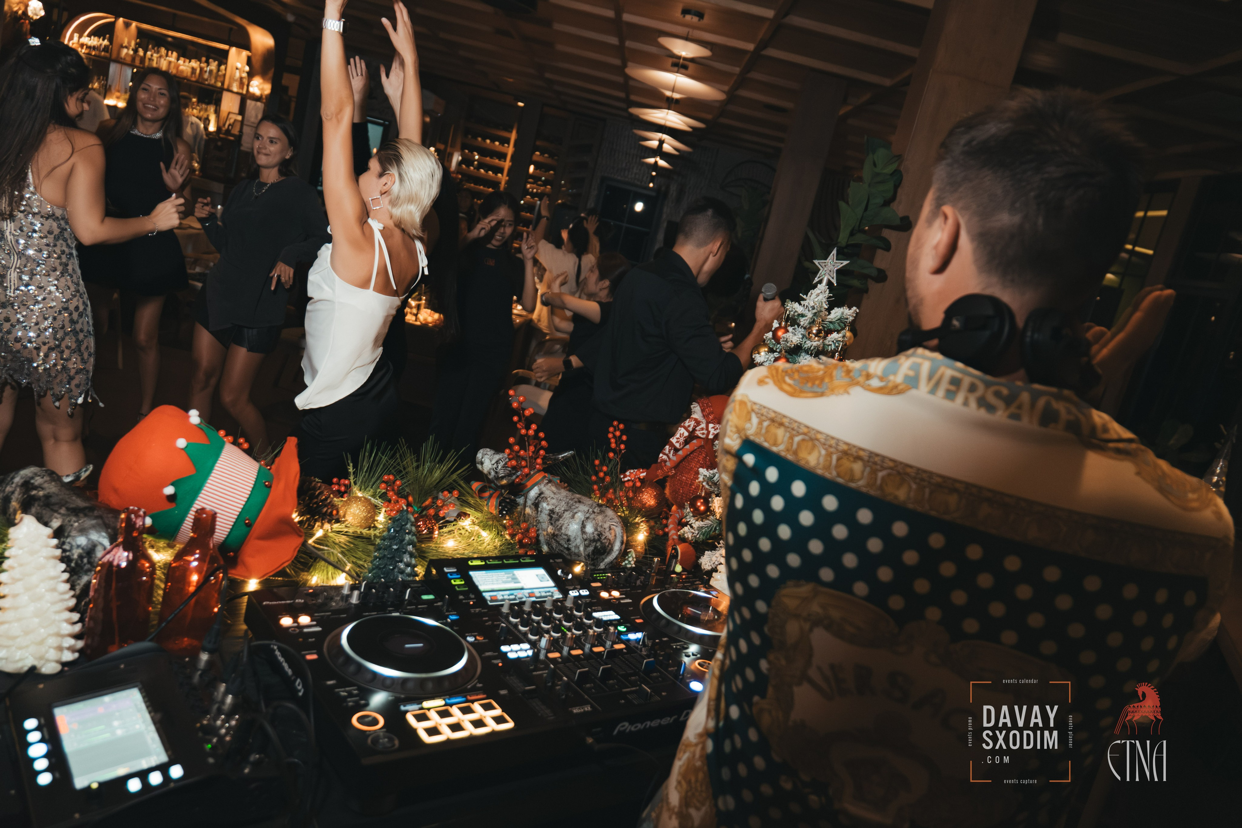 Новогодняя вечеринка | Фоторепортаж | Афиша | DAVAYSXODIM.com PHUKET. АФИША|ФОТОРЕПОРТАЖИ|ИВЕНТЫ|ПХУКЕТ