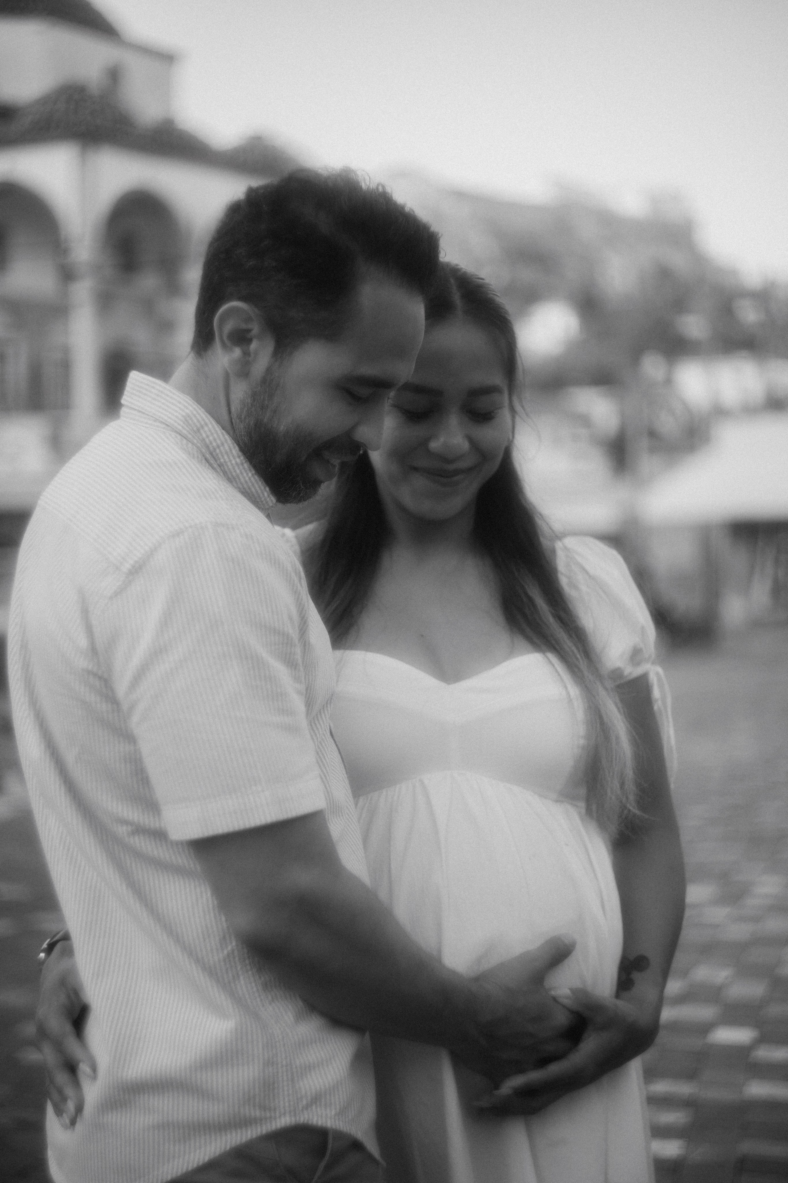 Maternity photoshoot of Nina and Richard. Photographer in Greece Kristina