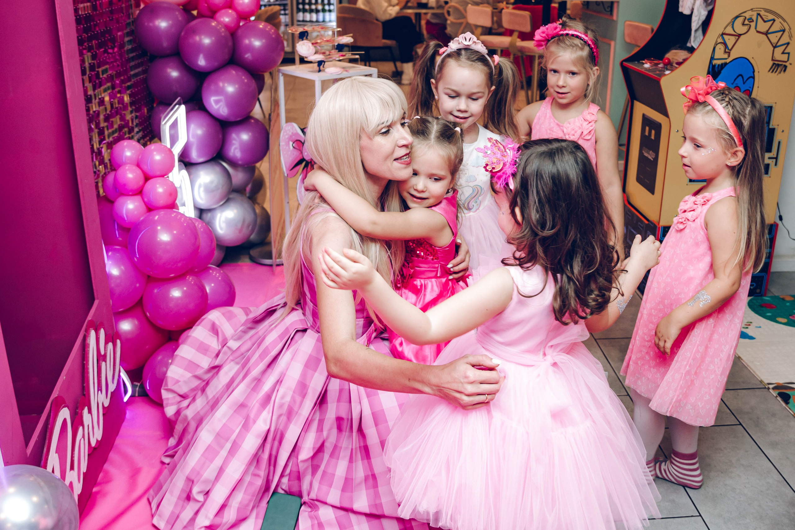 Geburtstag Party. Portrait family photographer in Berlin Elena Zakh