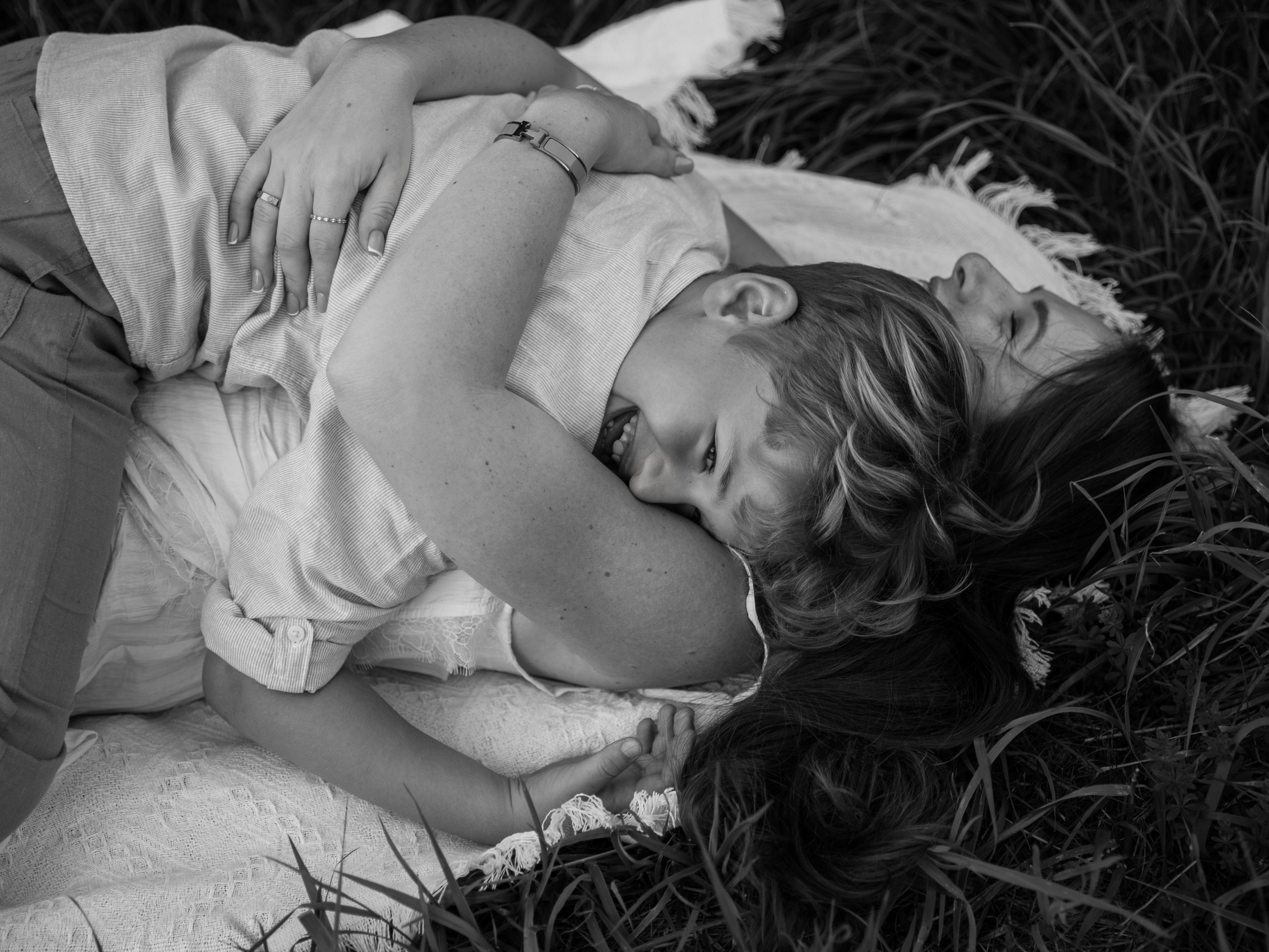 Family (Outdoor). Wedding Photographer