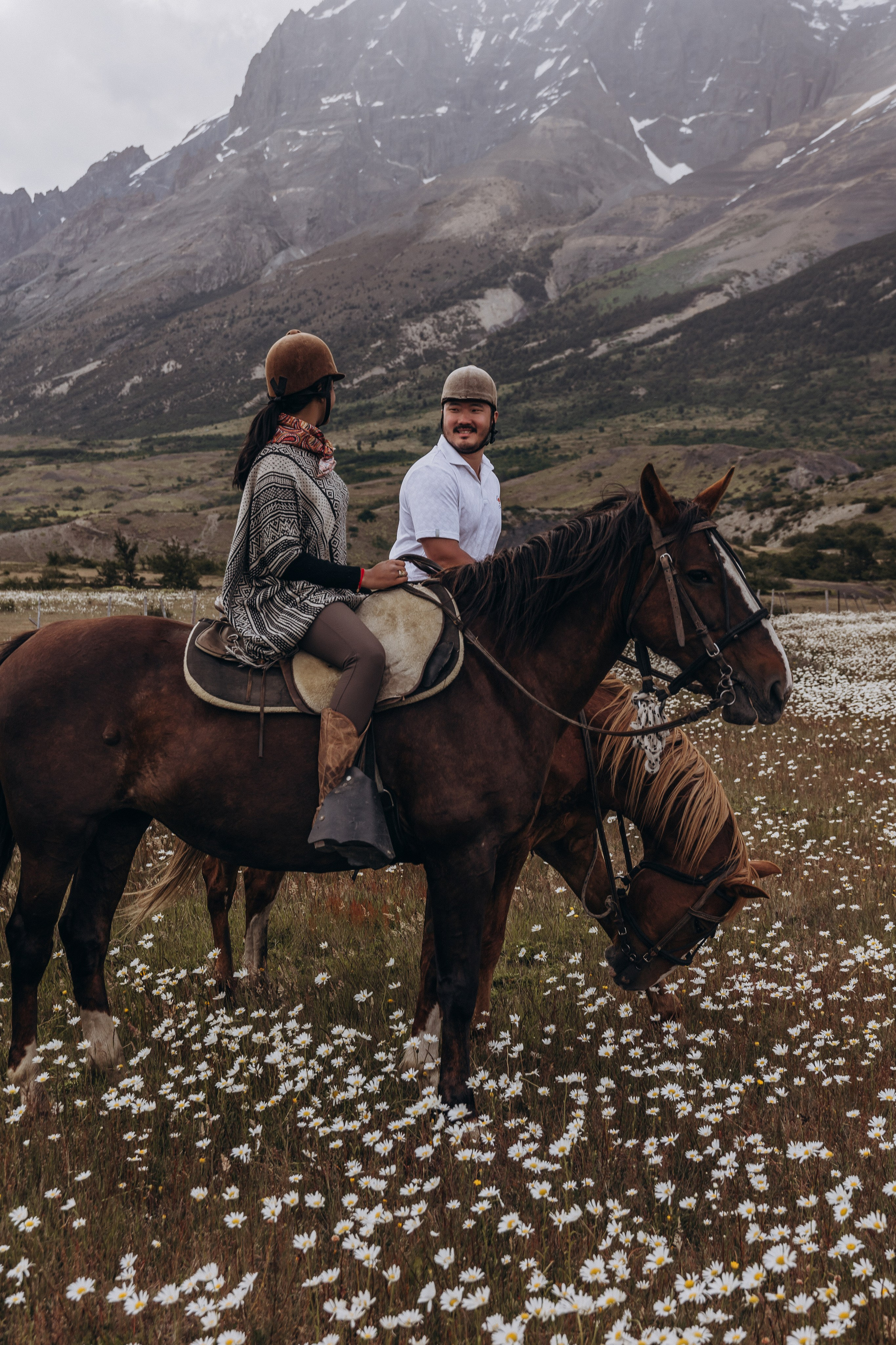 T+C. Elopement in Patagonia. Fotógrafa familiar Santiago y Chile Anna Almazova