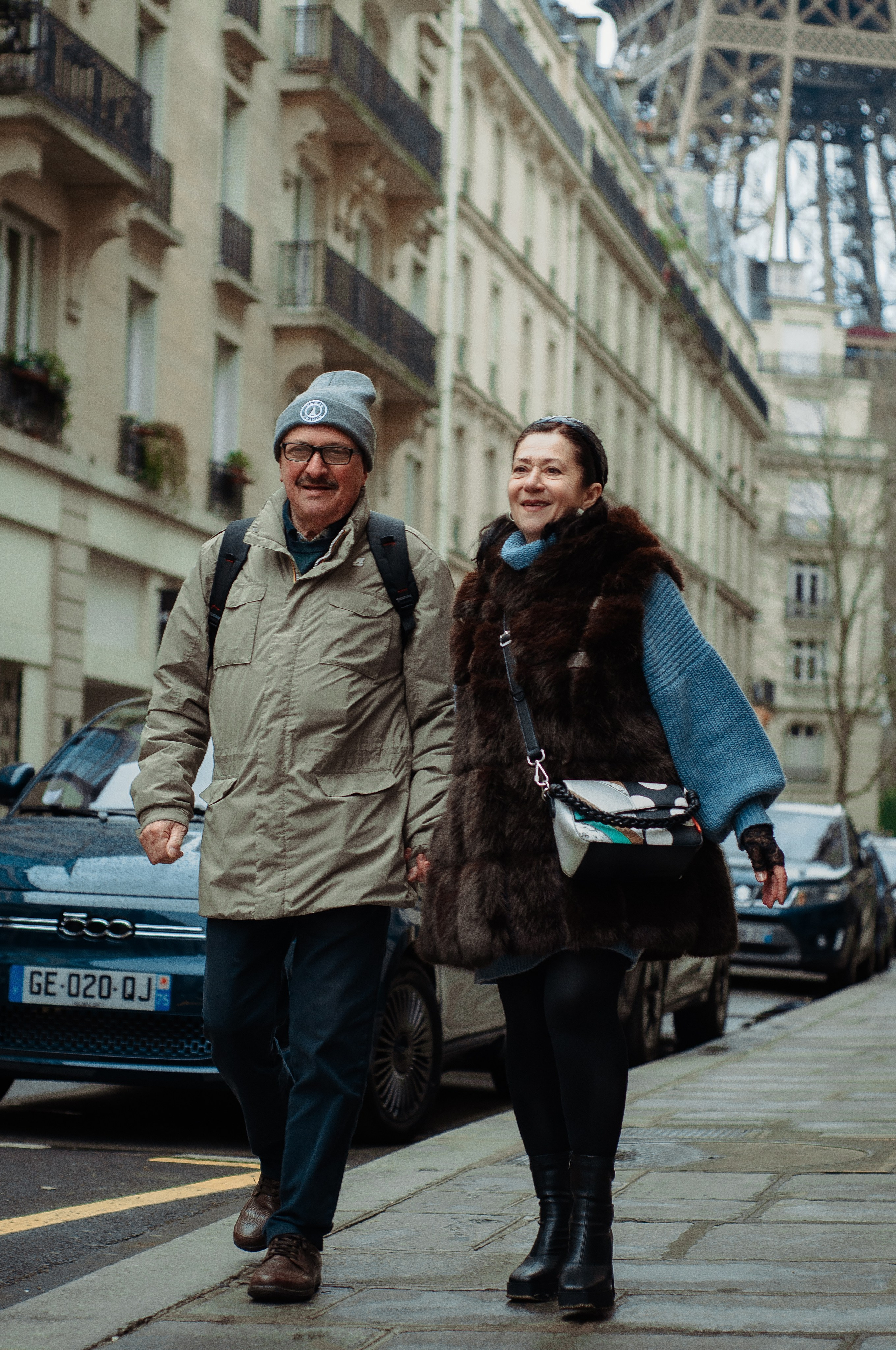 Photoshoot in Paris for the elderly couple. Paris photographer — Polina Osipova