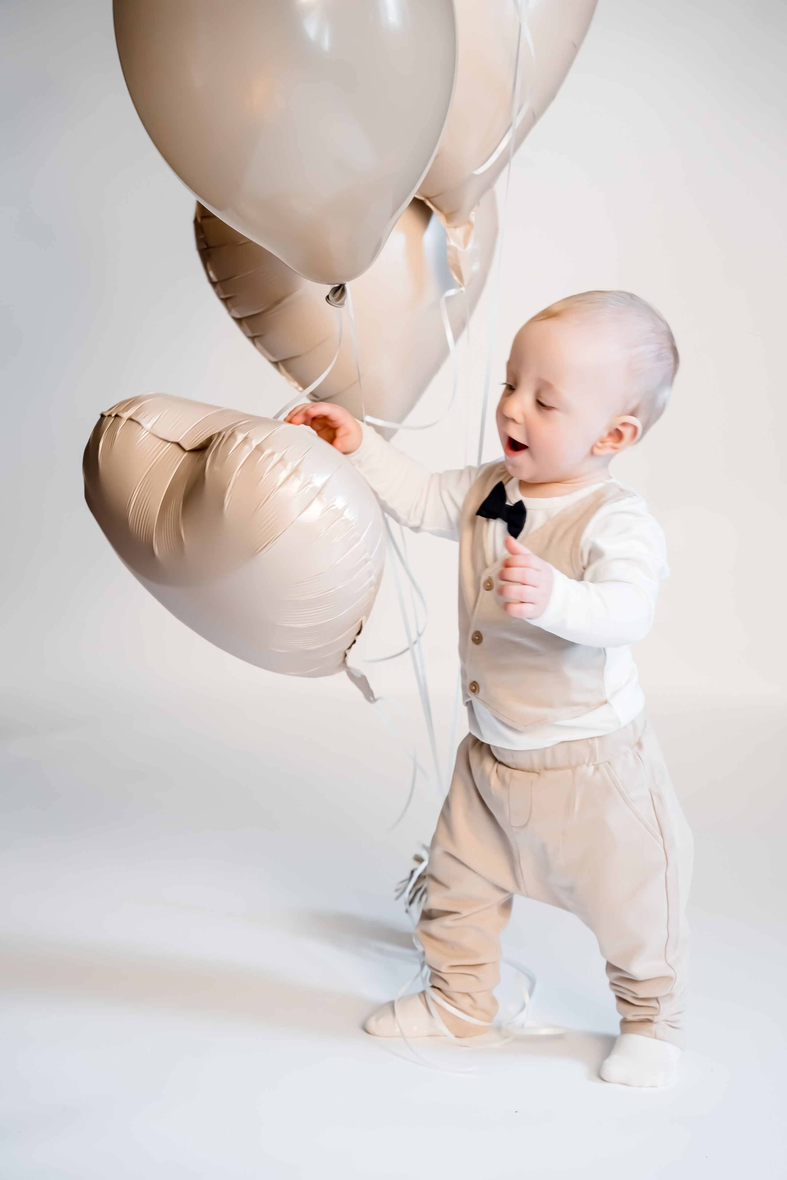 Firar 10 månader. Family and portrait photographer Natalja Biteniece