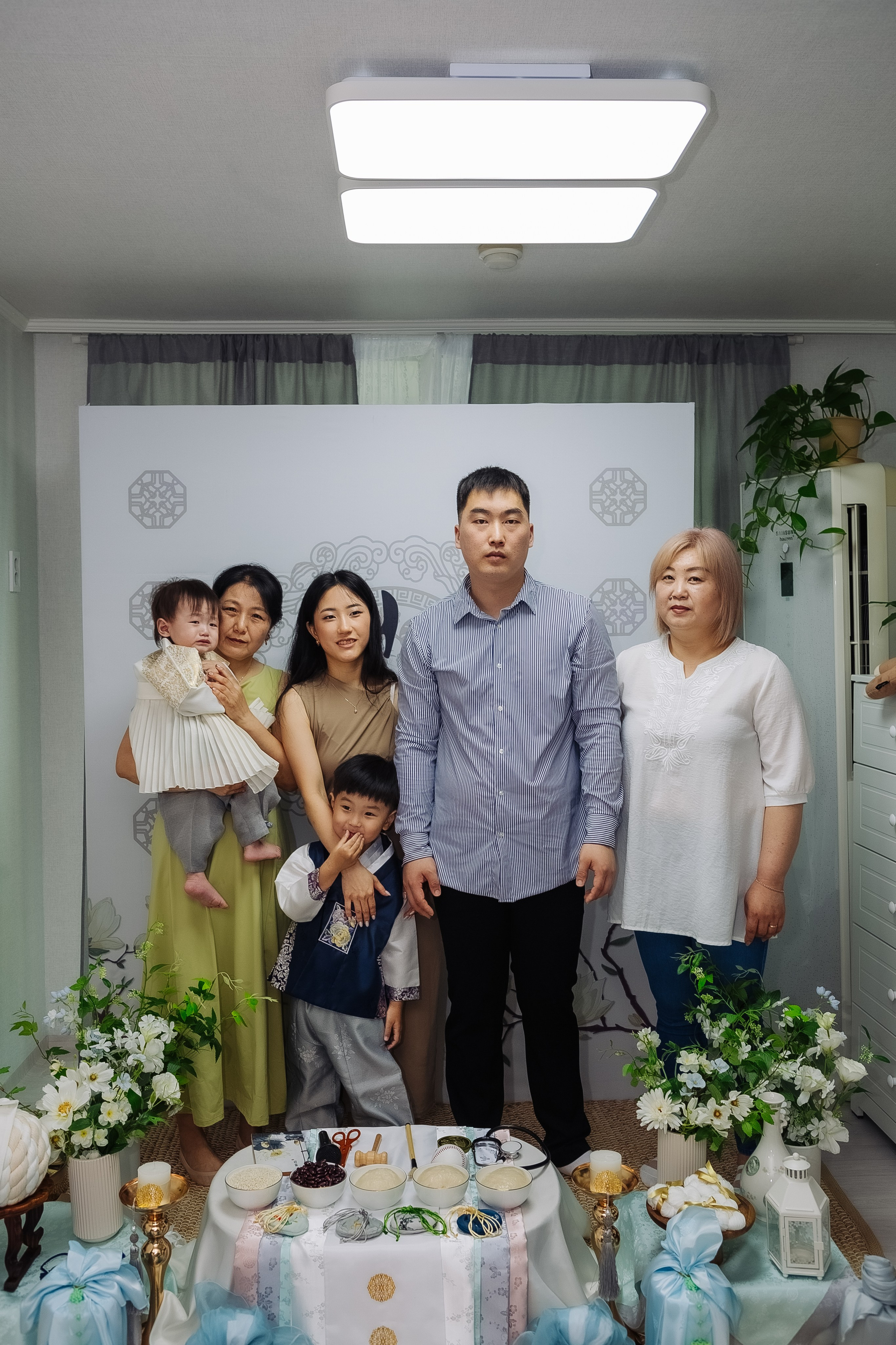 Тео дома и в ресторане. Фотограф беременности, ньюборн и годовасиков в Корее Жанна Хан