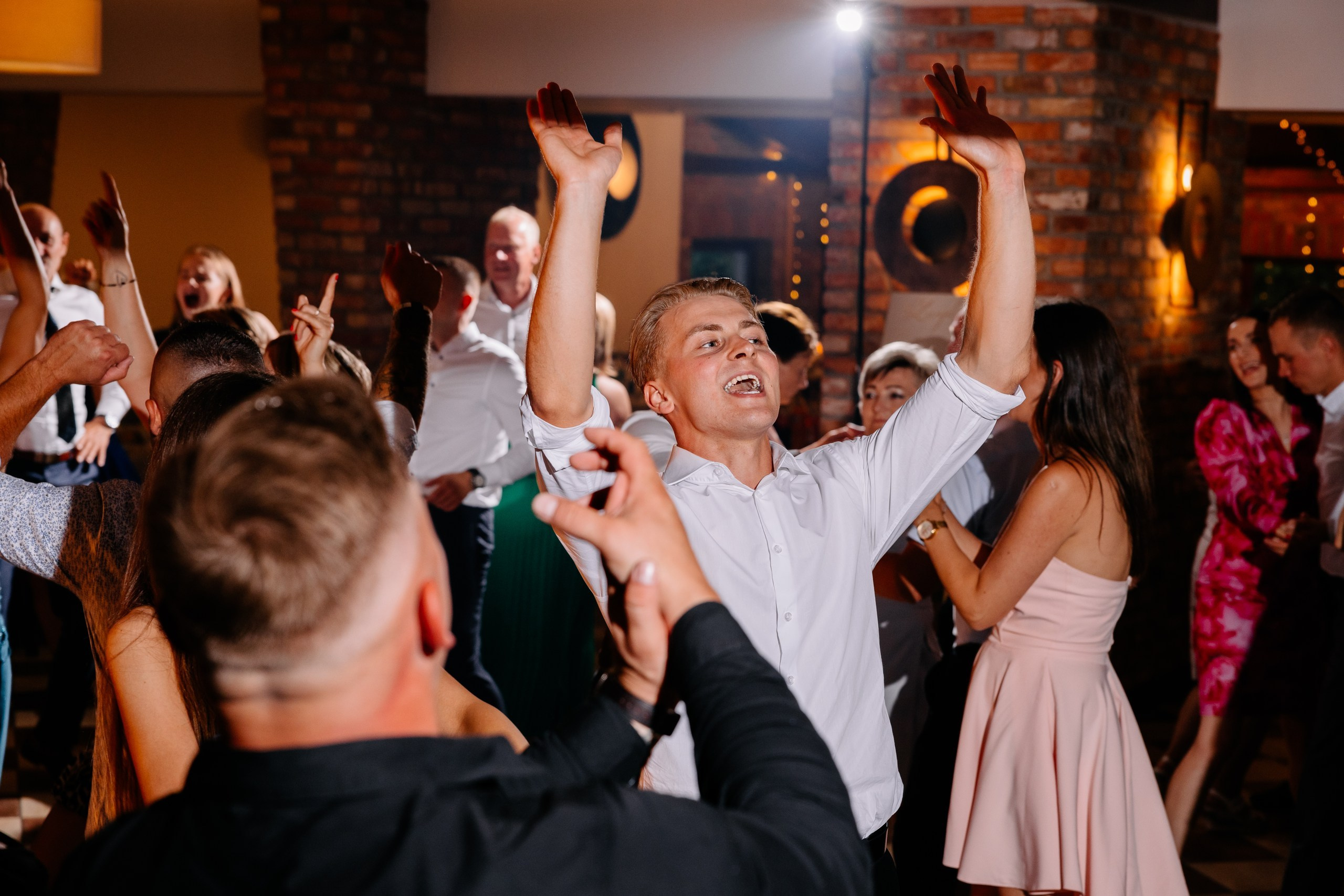 Klaudia ♡ Adrian. Fotograf Ślubny Warszawa - Sesje Biznesowe Rodzinne Eventy