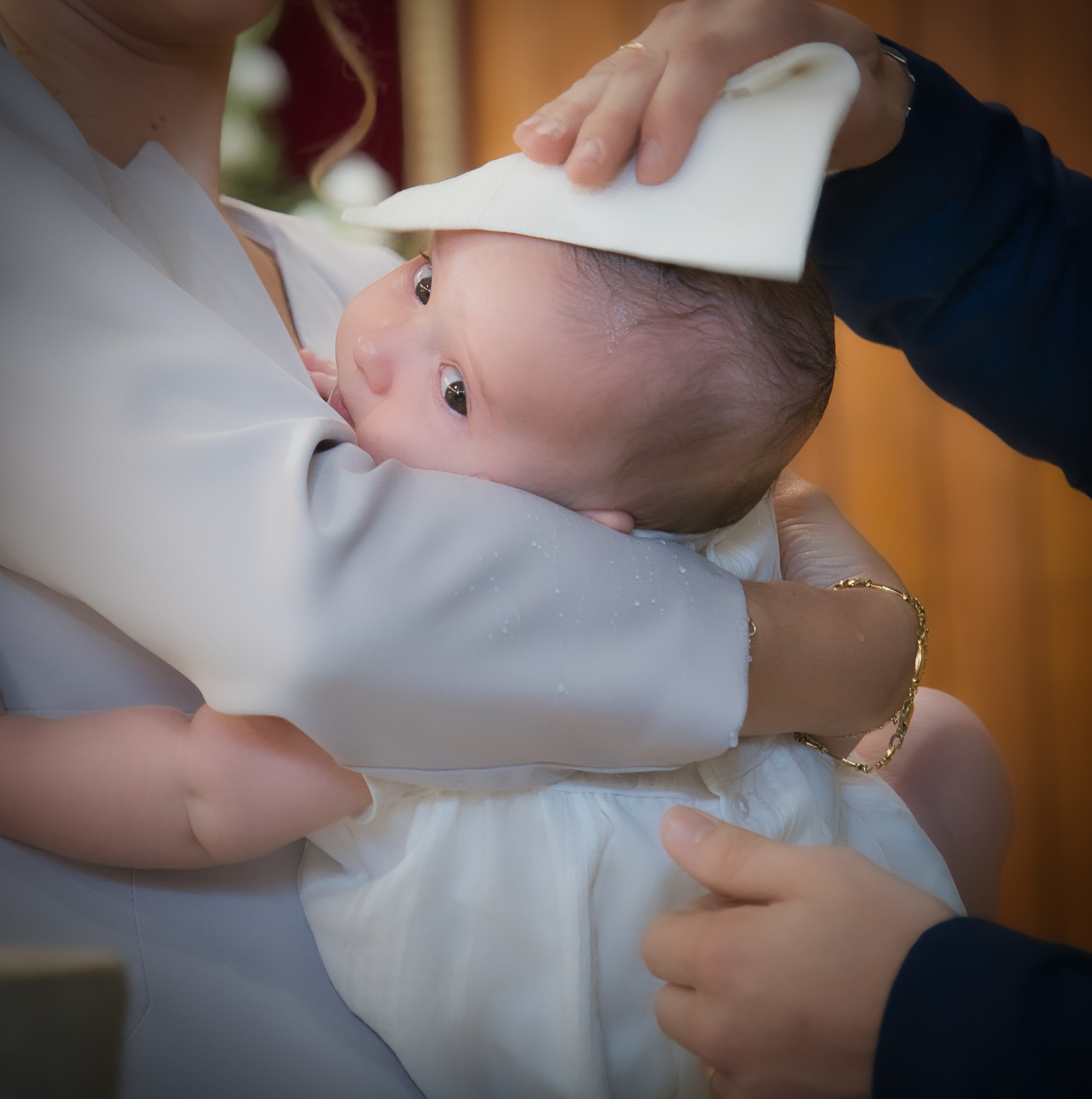 Fotografía de familia en Córdoba. Sesiones naturales y llenas de emoción. Fotógrafo y videógrafo en Córdoba (España)