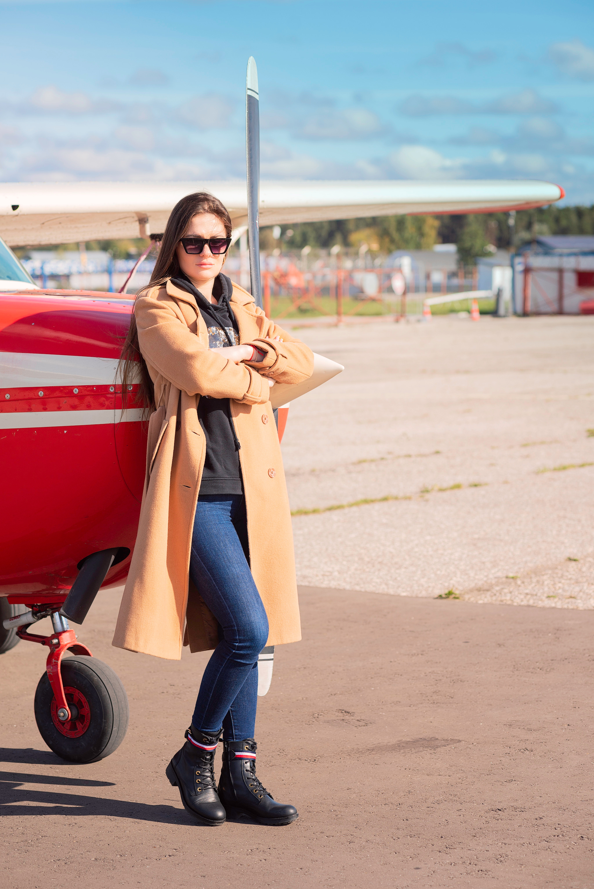 Фотосессия в Москве на аэродроме Мячково осенью. Kindshephoto Женский и семейный фотограф Москва