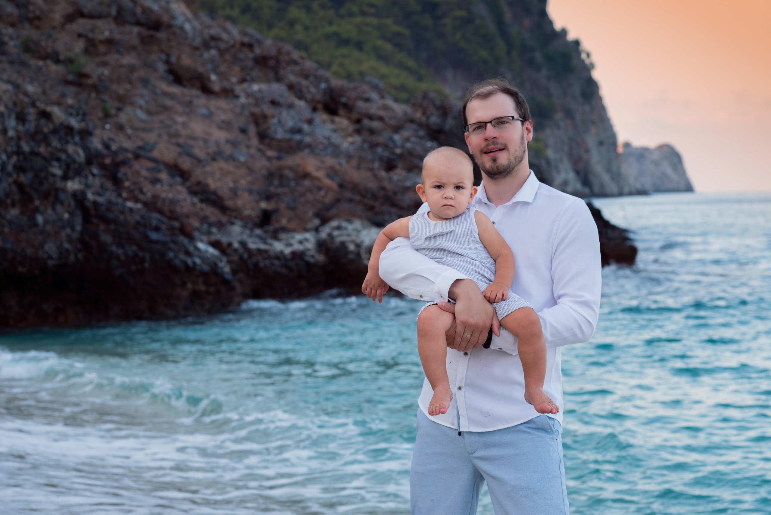 Сьемка с недовольным непоседой ранним утром. Kindshephoto Женский и семейный фотограф Москва