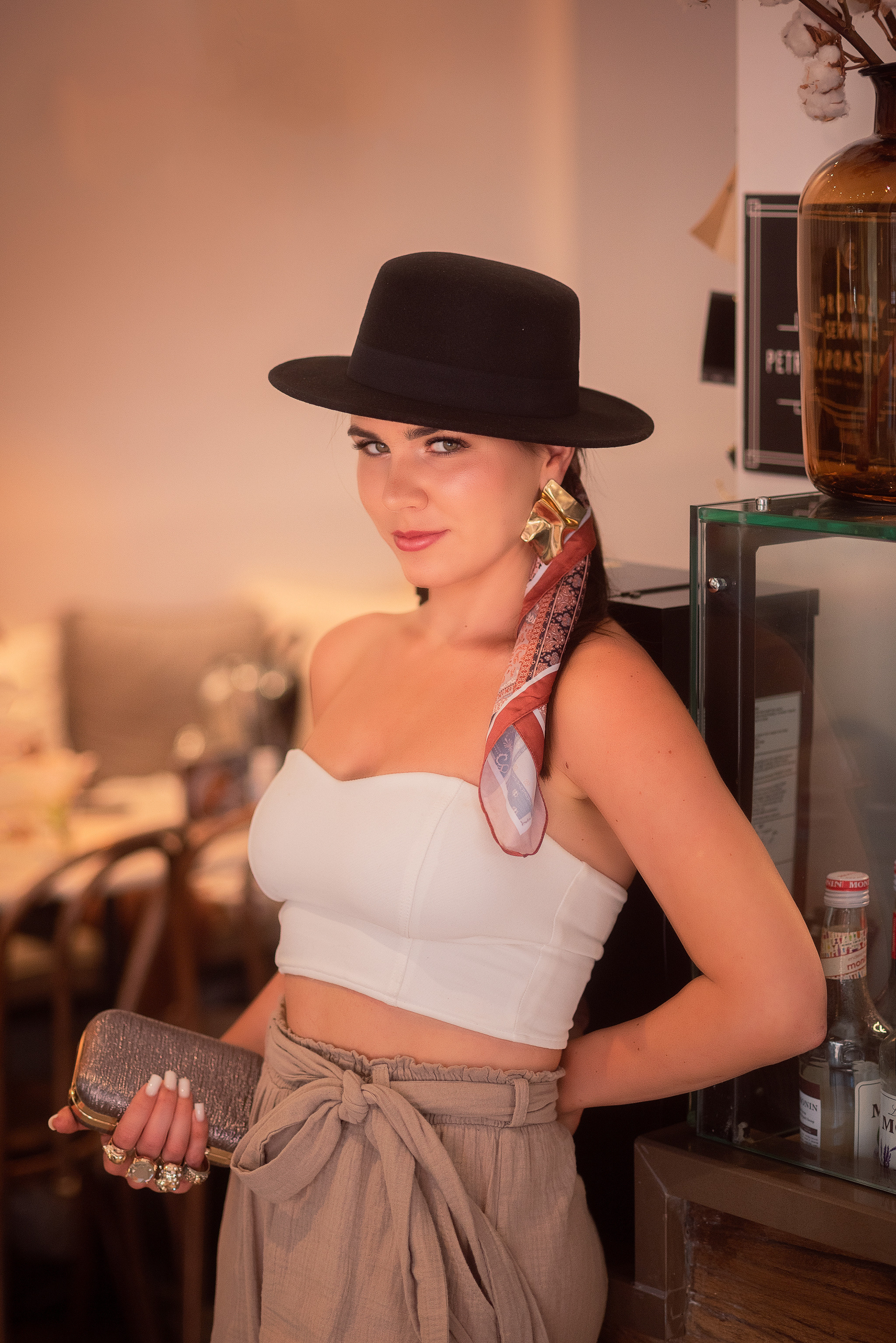 Инстаграм контент для Анастасии в кафе в Алании. Kindshephoto Женский и семейный фотограф Москва