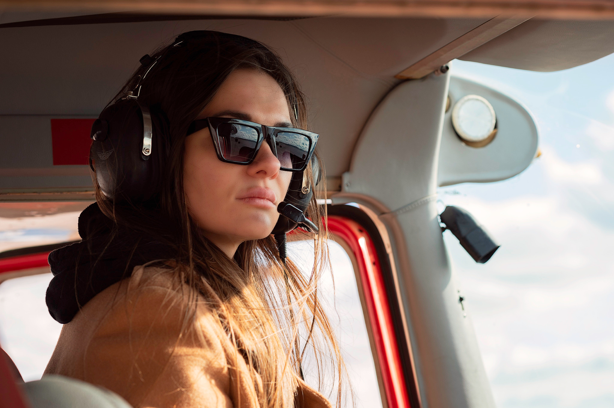 Фотосессия в Москве на аэродроме Мячково осенью. Kindshephoto Женский и семейный фотограф Москва