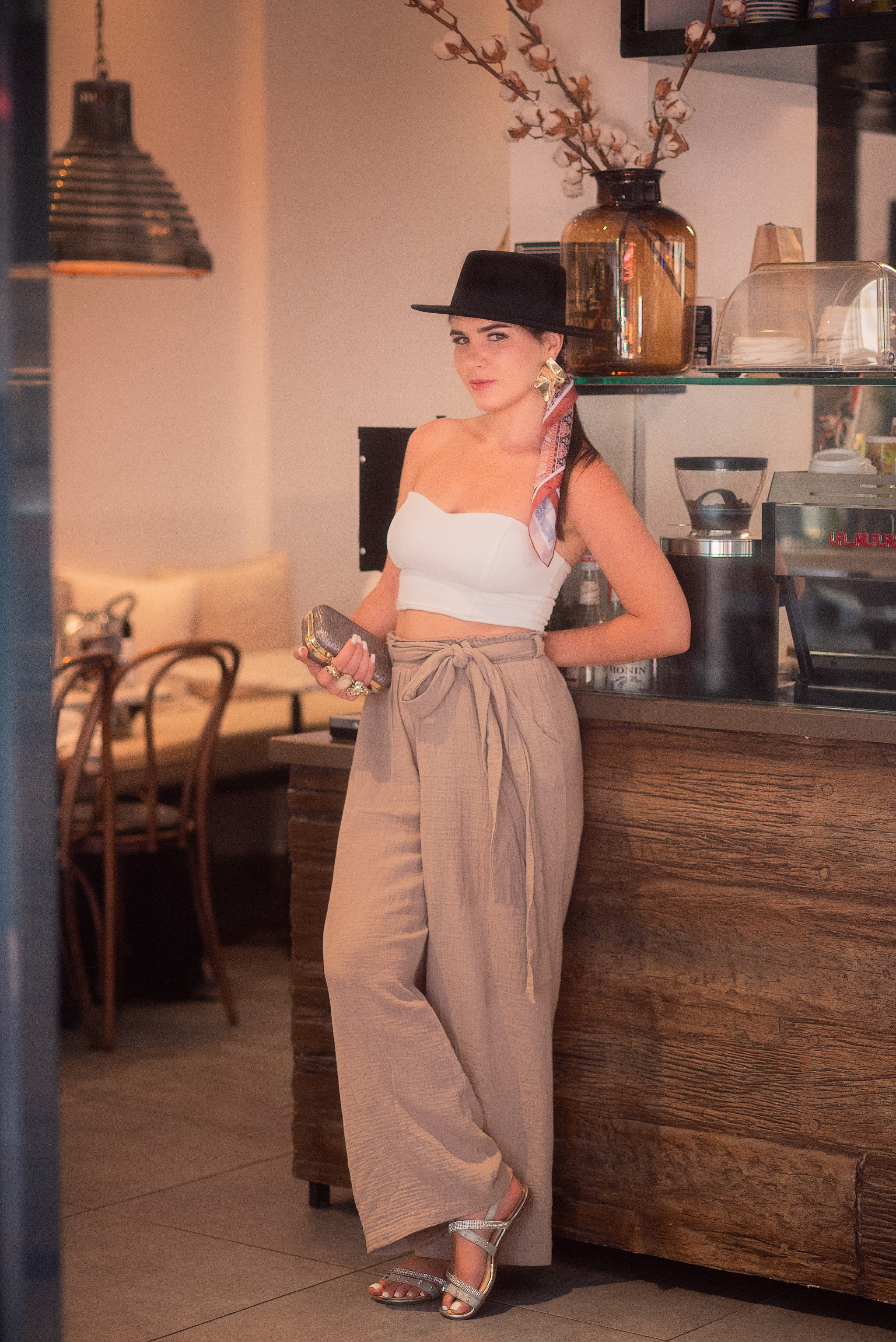 Инстаграм контент для Анастасии в кафе в Алании. Kindshephoto Женский и семейный фотограф Москва