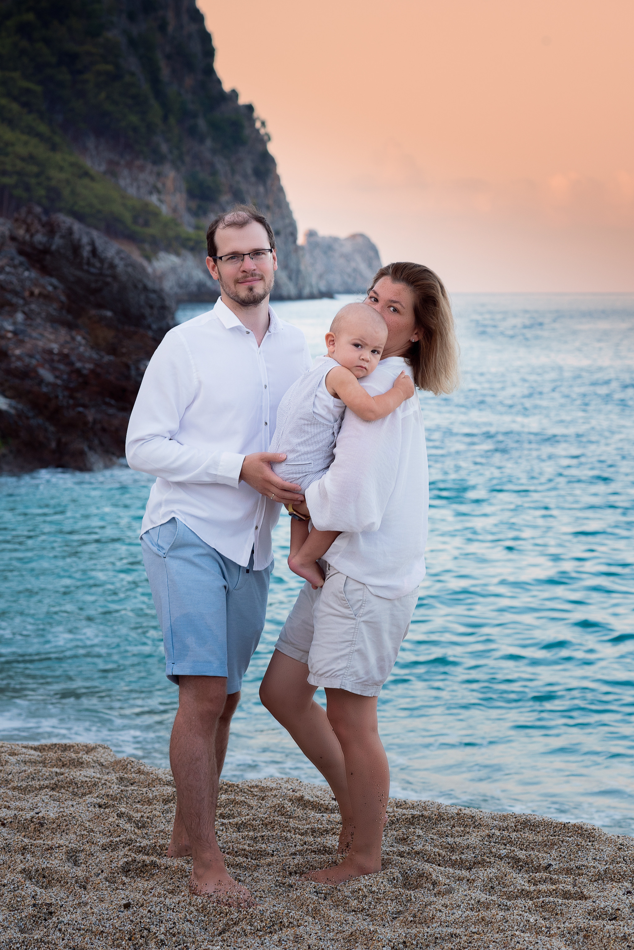 Сьемка с недовольным непоседой ранним утром. Kindshephoto Женский и семейный фотограф Москва